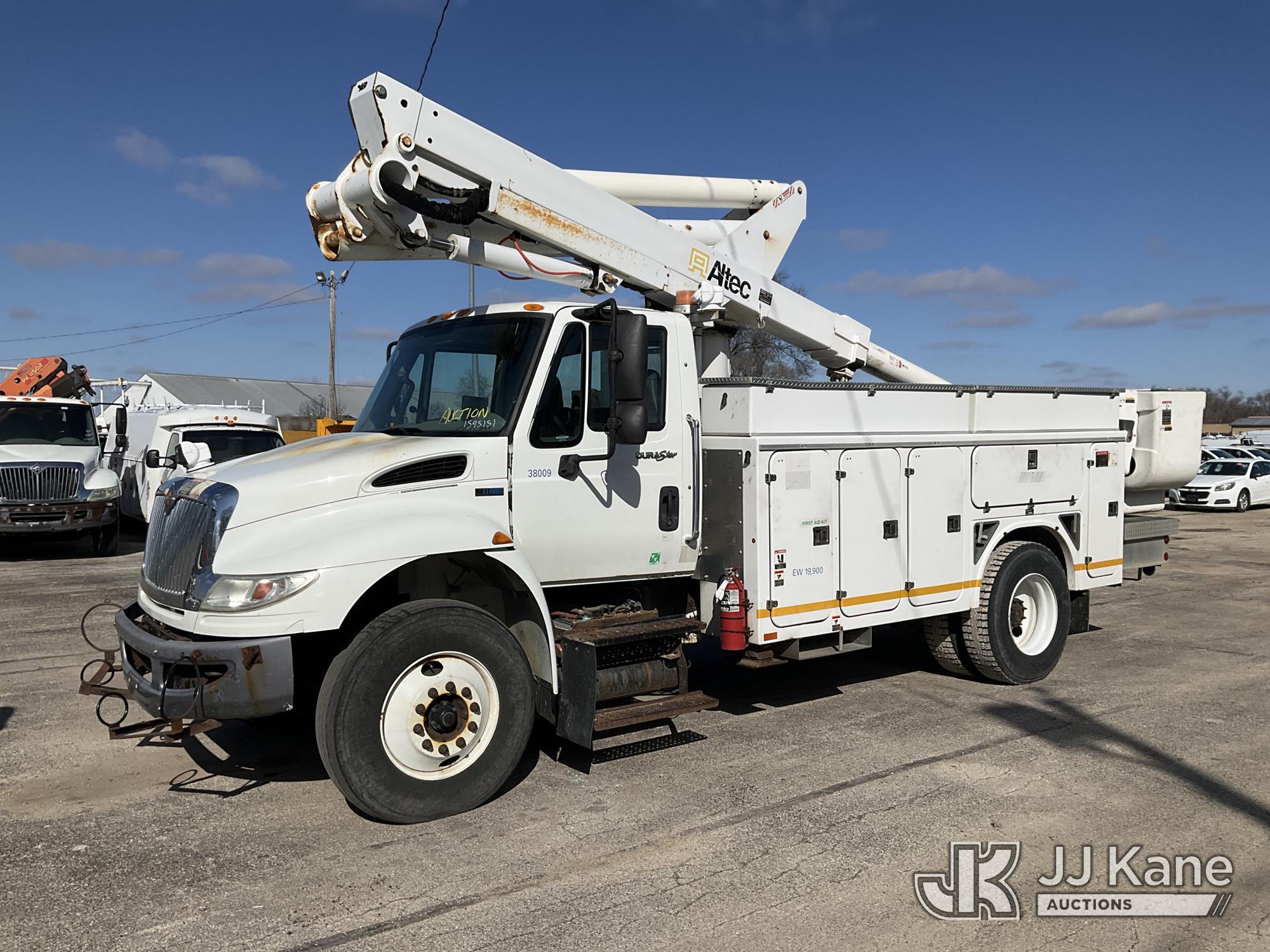 Photo of a 2014 International DuraStar 4300