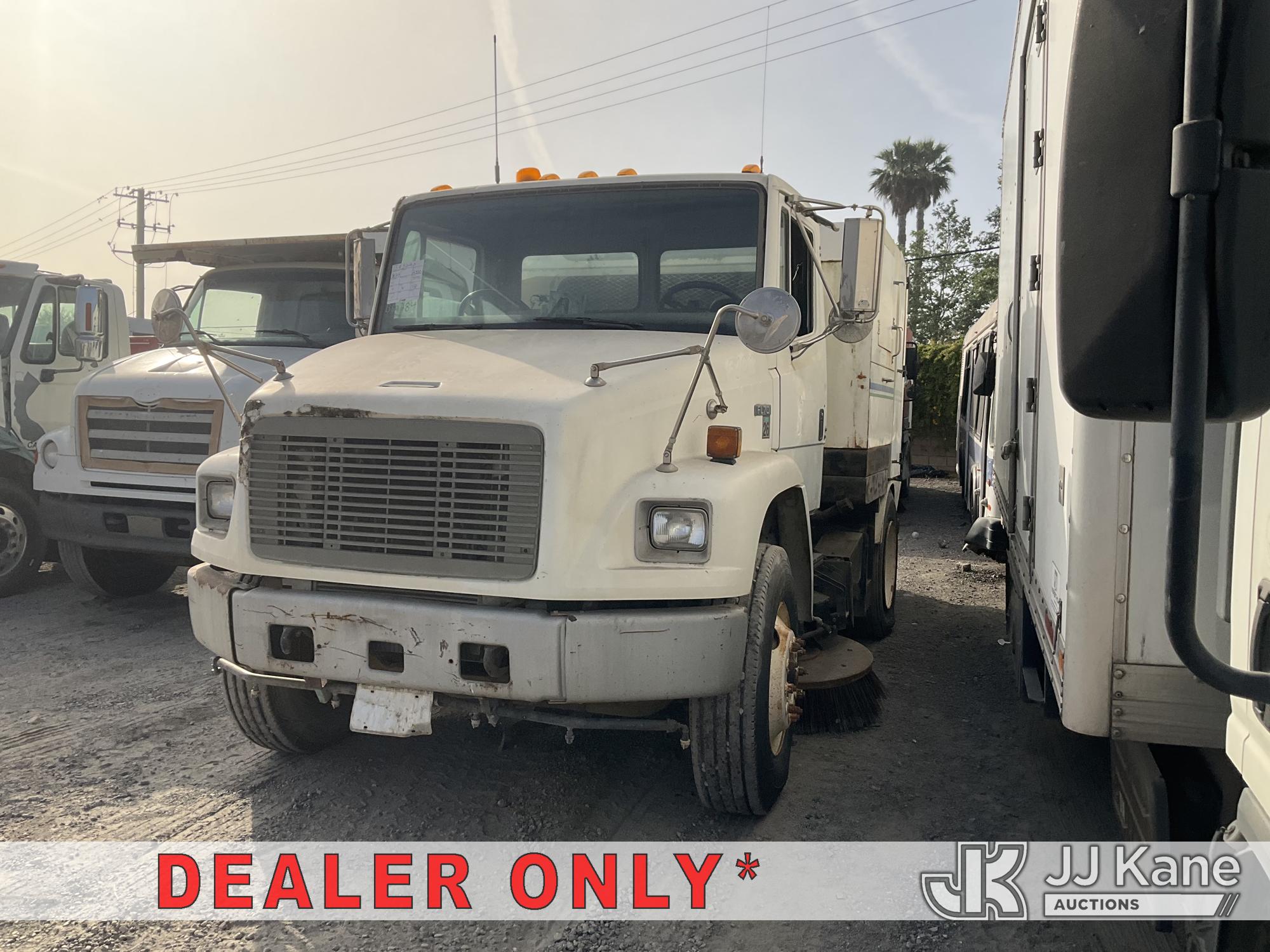 Photo of a 2000 Freightliner FL70