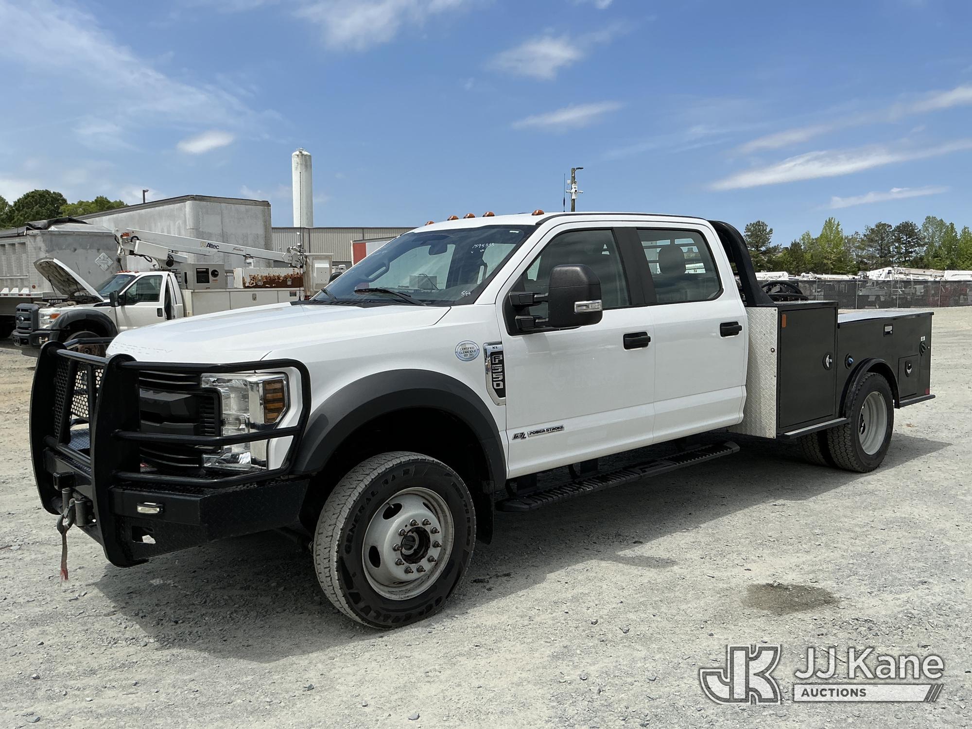 Photo of a 2018 Ford F550 4x4