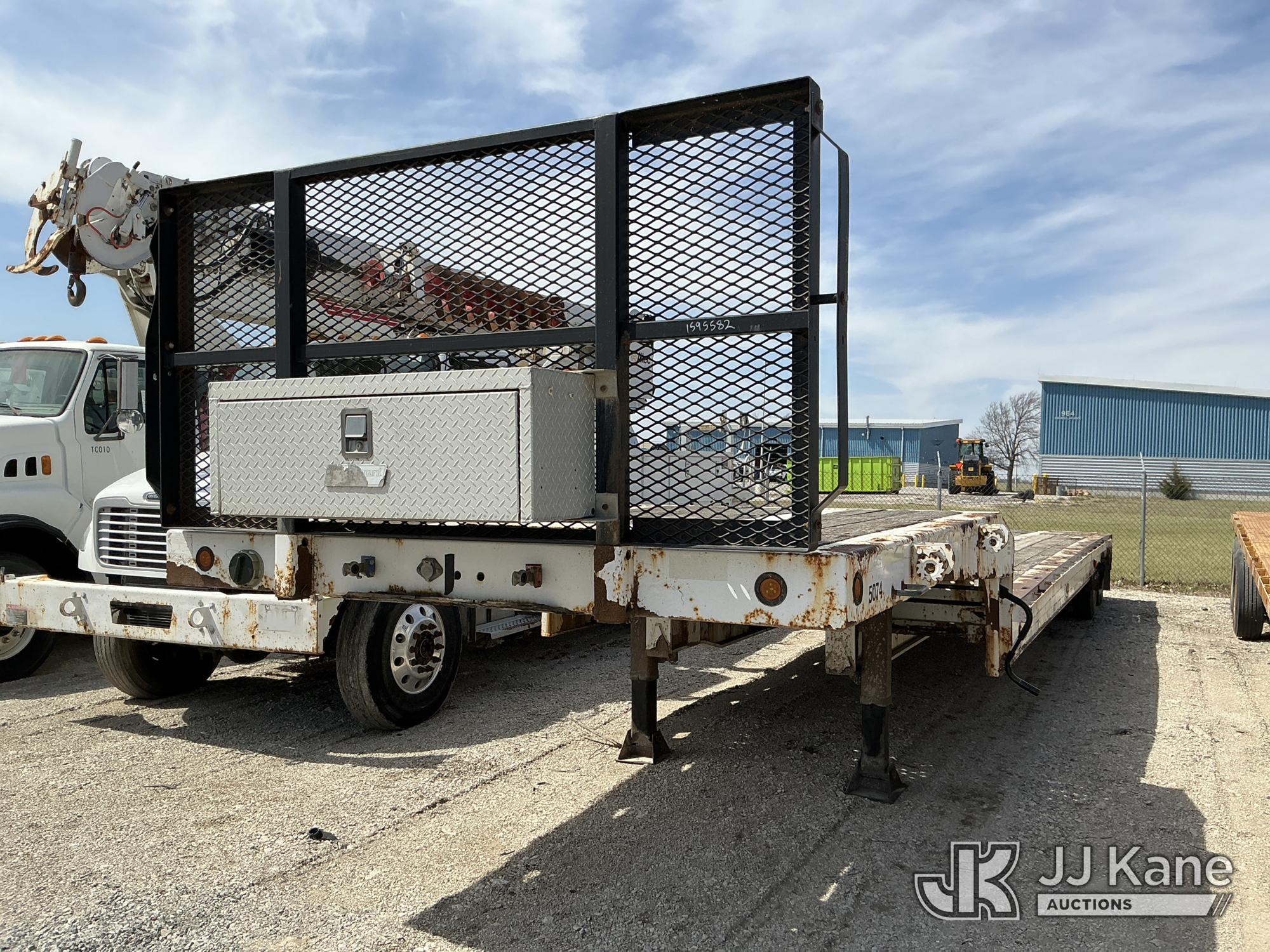 Photo of a 2005 Landoll Unknown
