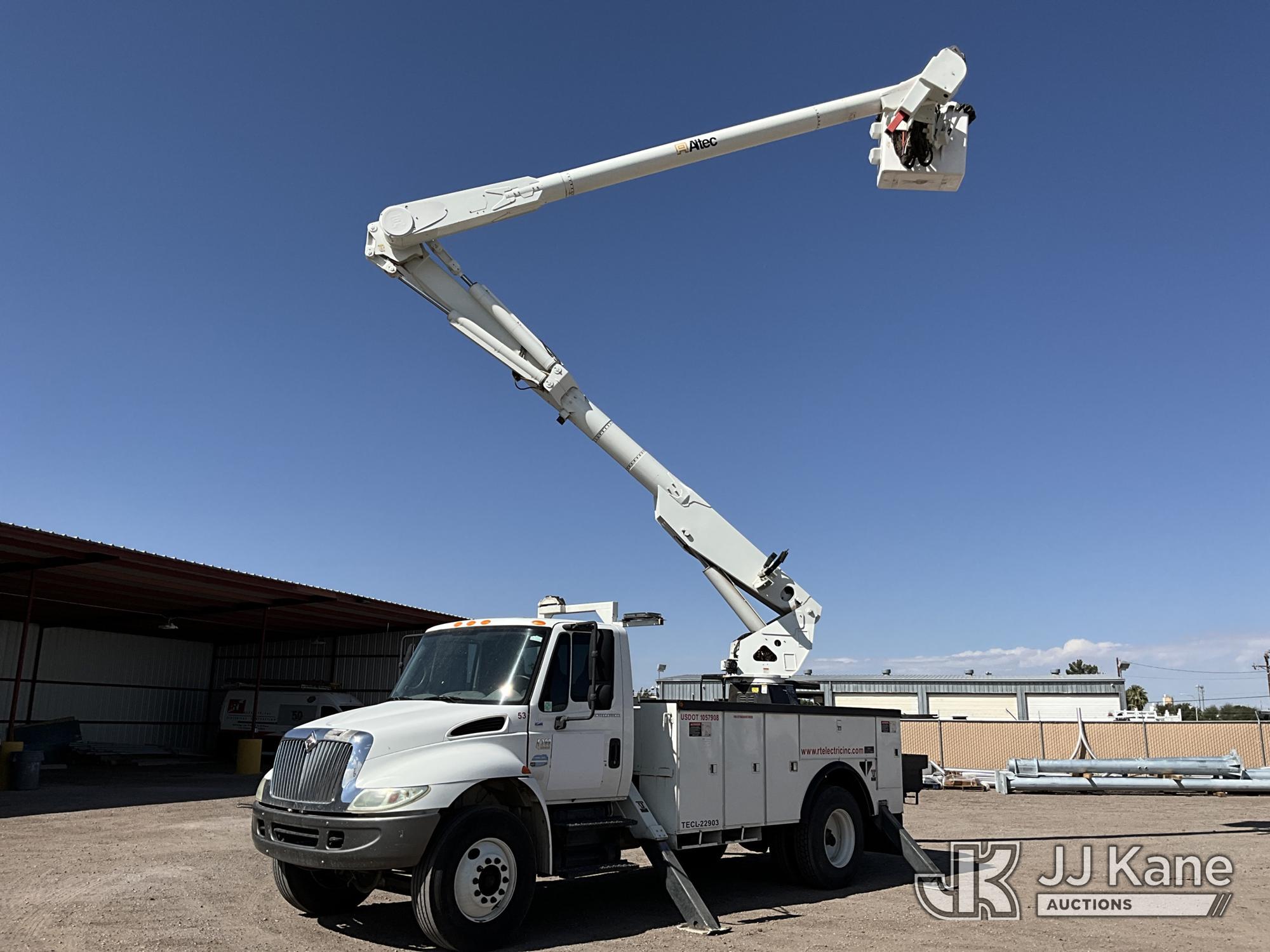 Photo of a 2004 International 4300