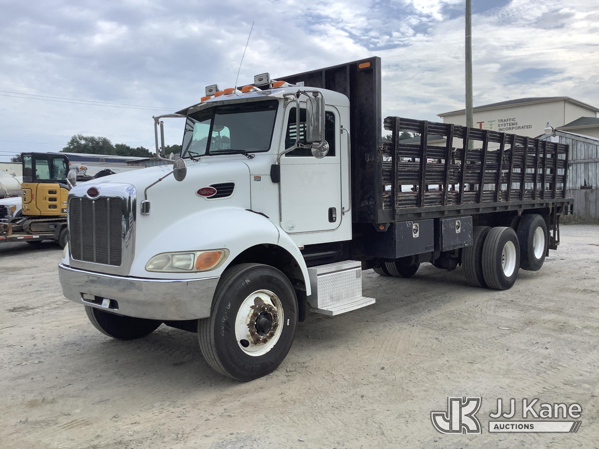 Photo of 2012 Peterbilt 337
