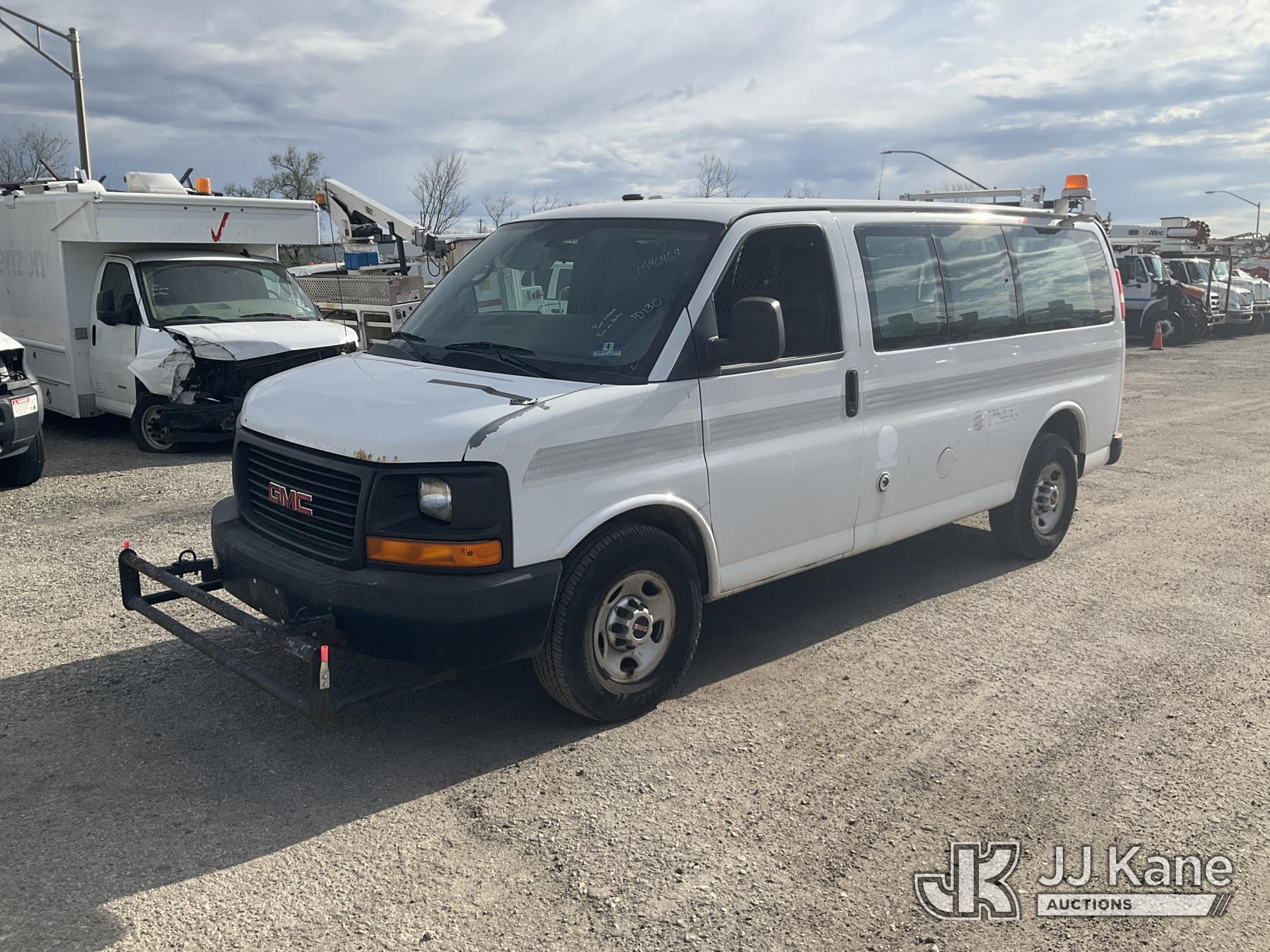 Photo of a 2013 GMC Savana G2500
