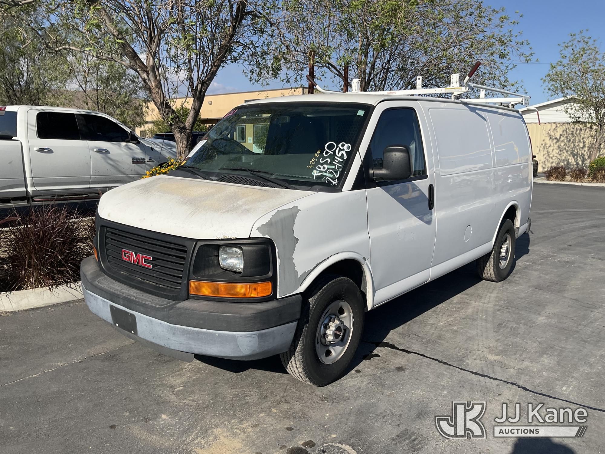 Photo of a 2010 GMC Savana