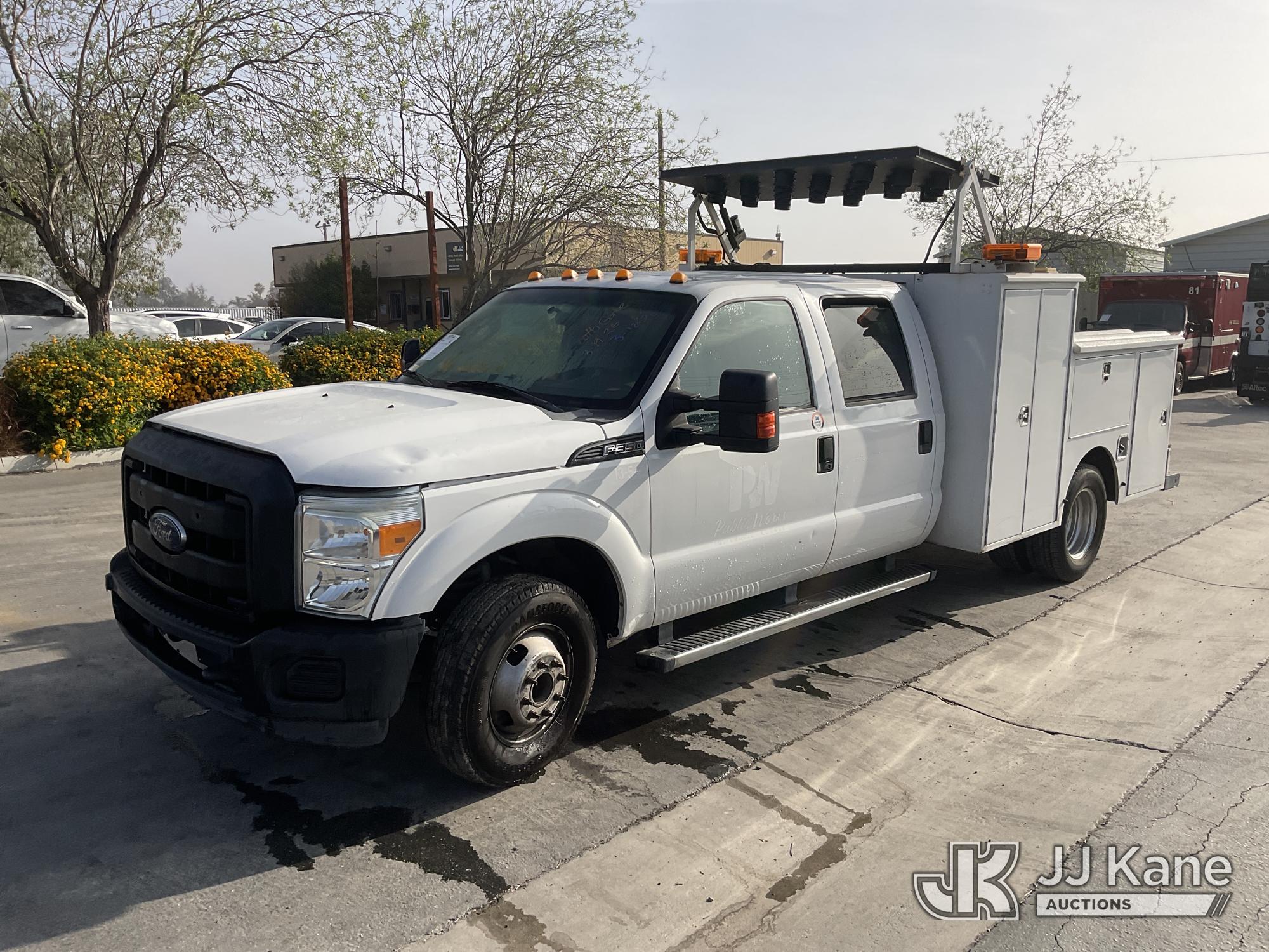 Photo of a 2016 Ford F-350 SD