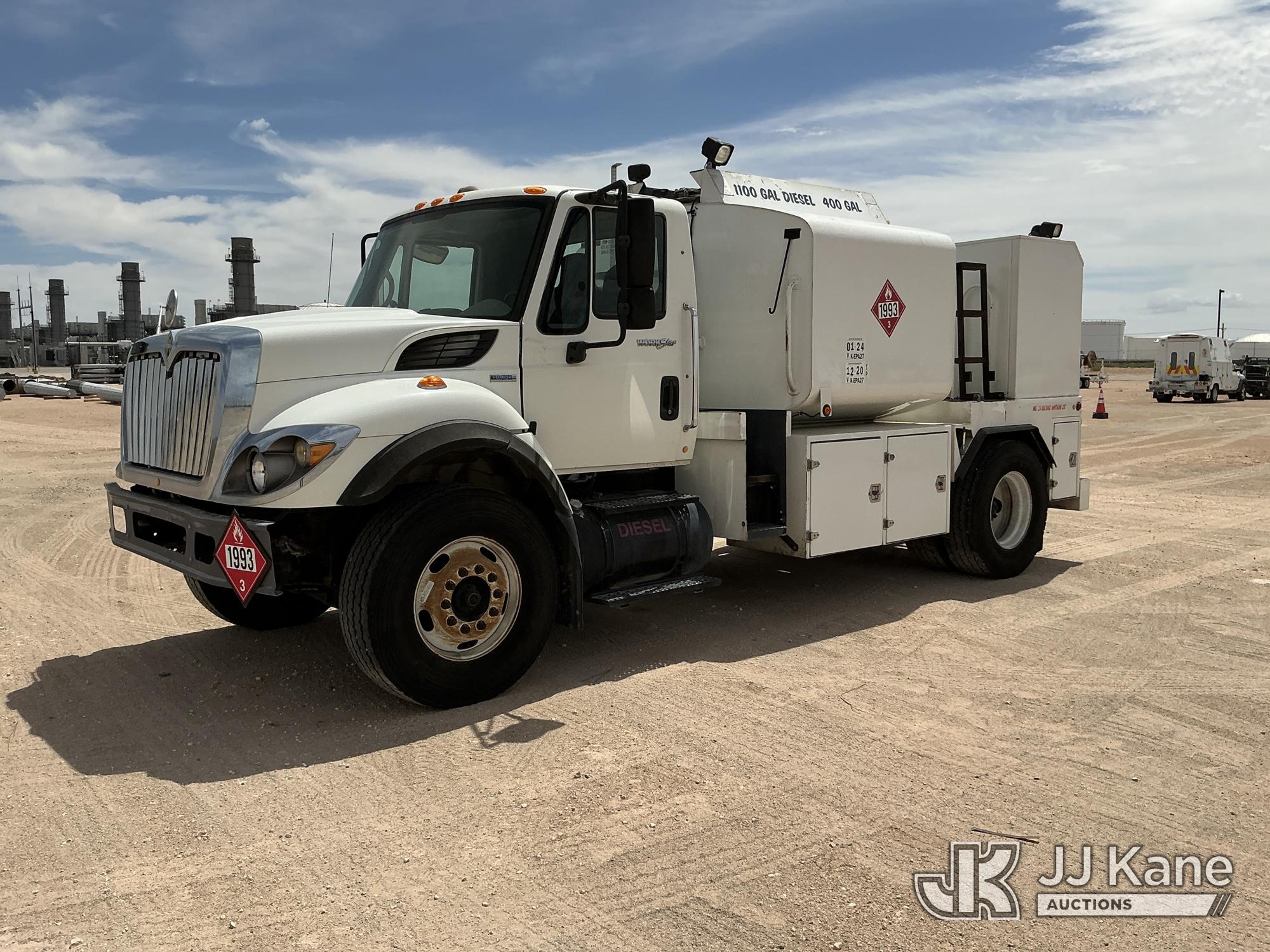 Photo of a 2009 International 7400