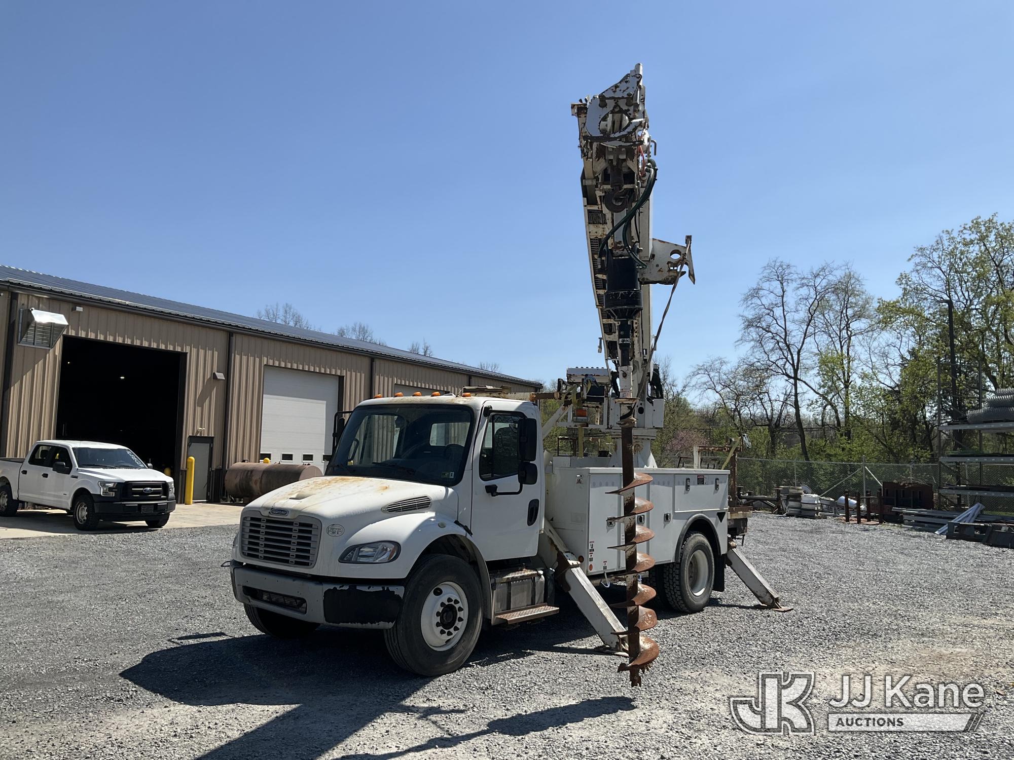 Photo of a 2015 Freightliner M2 106