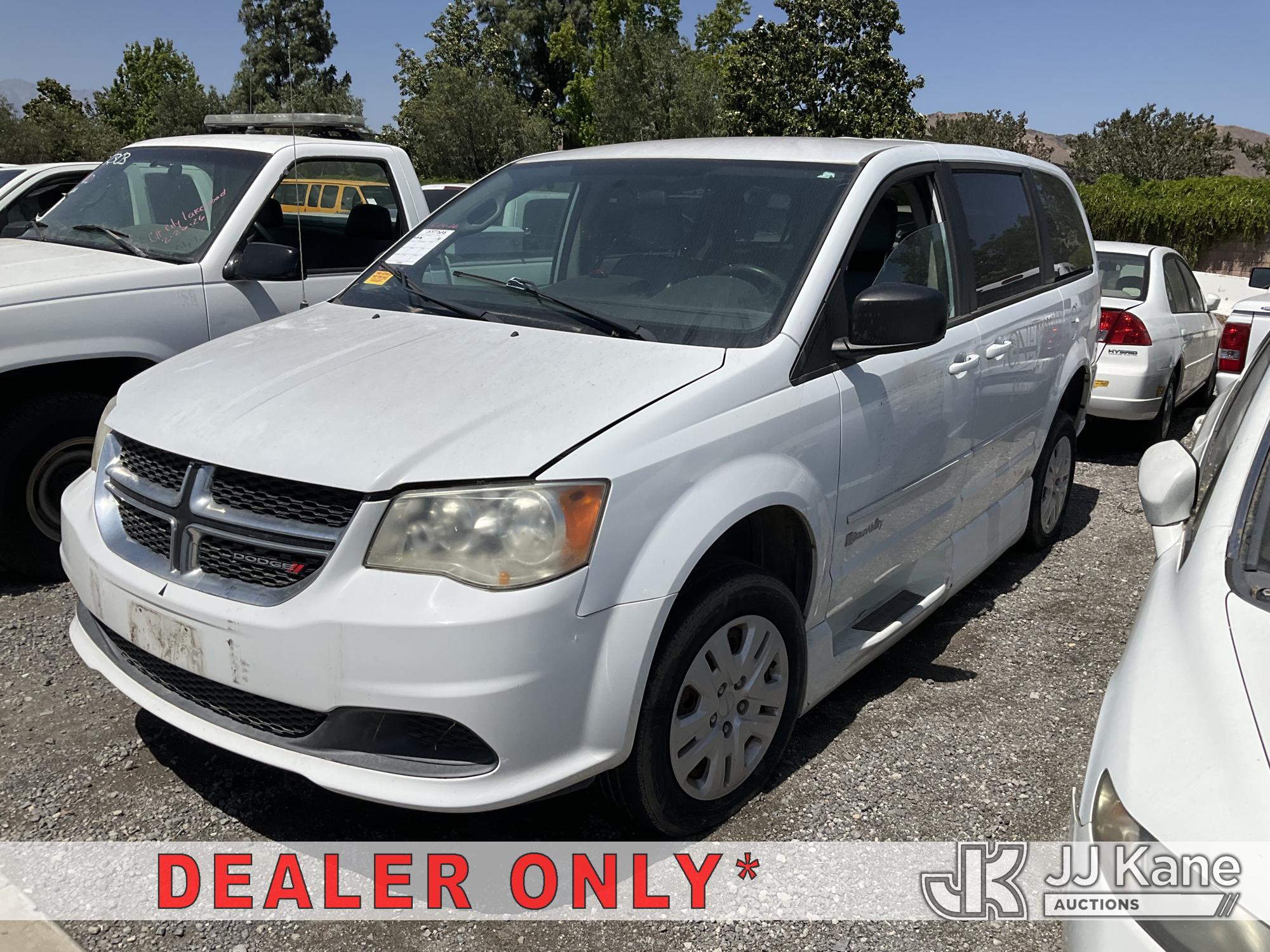 Photo of a 2014 Dodge Grand Caravan