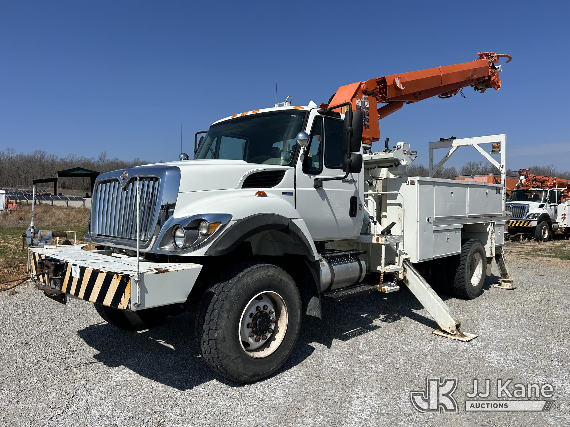 Photo of a 2010 International 7400