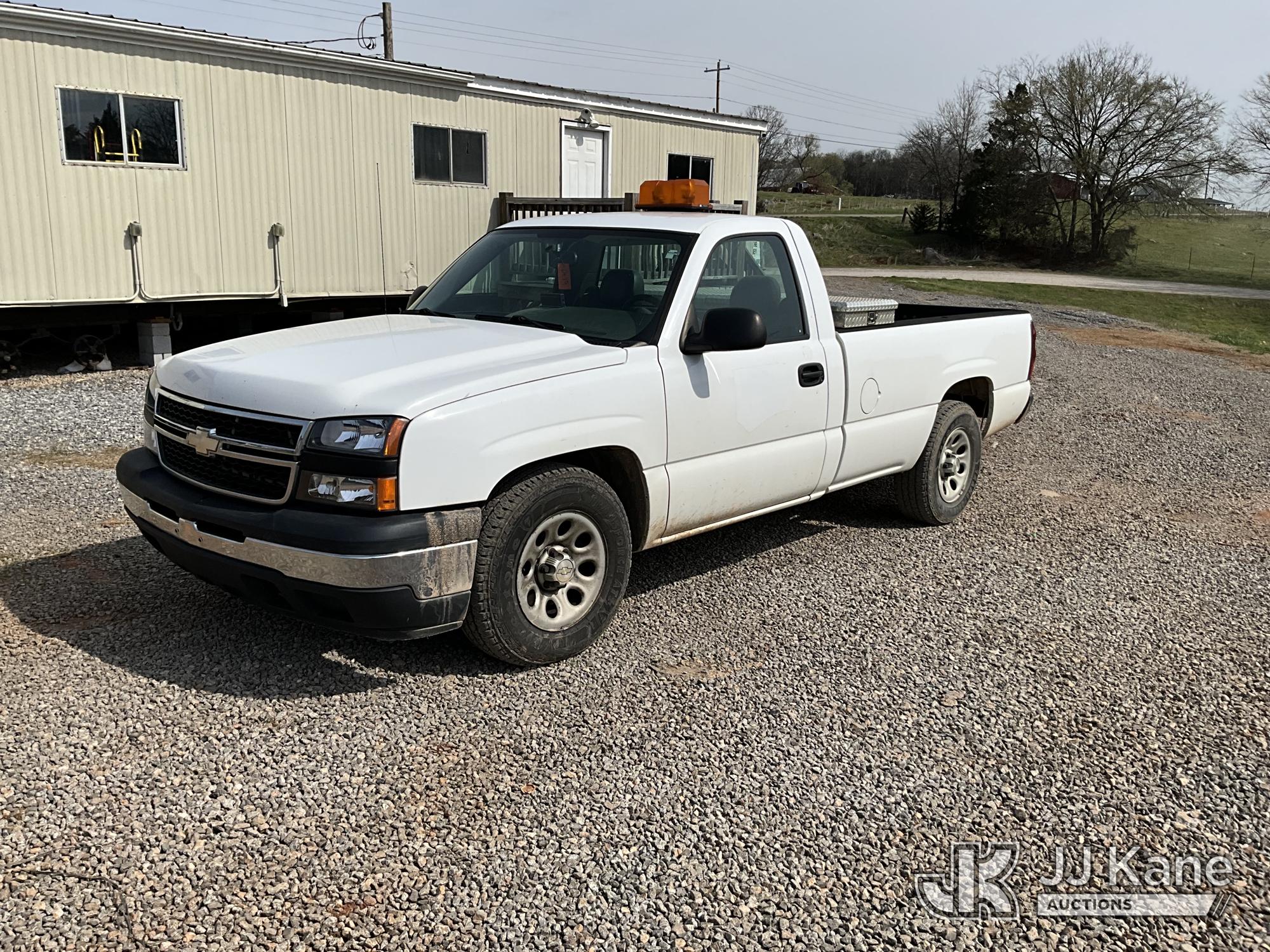 Photo of a 2007 Chevrolet Silverado Classic 1500