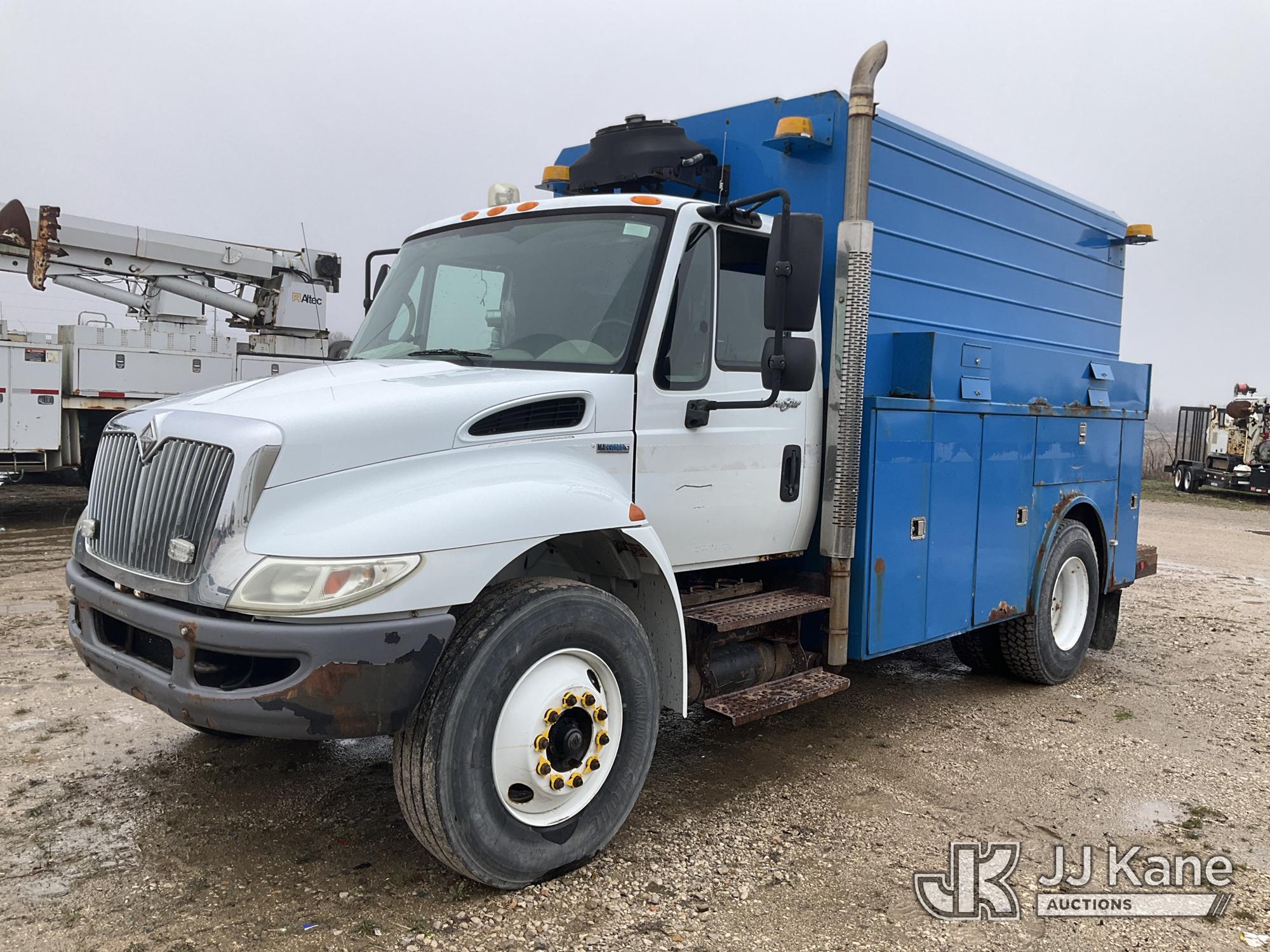 Photo of a 2008 International 4300