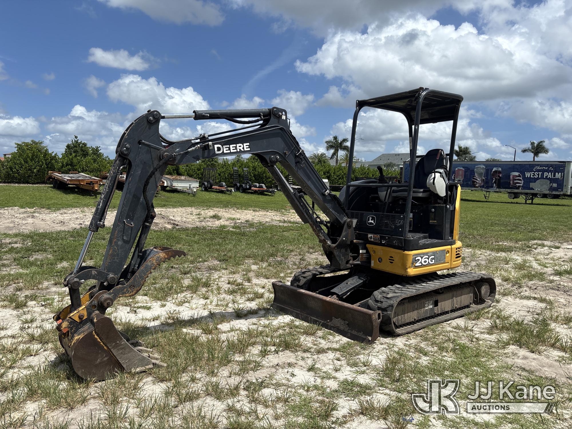 Photo of a 2019 John Deere 26G