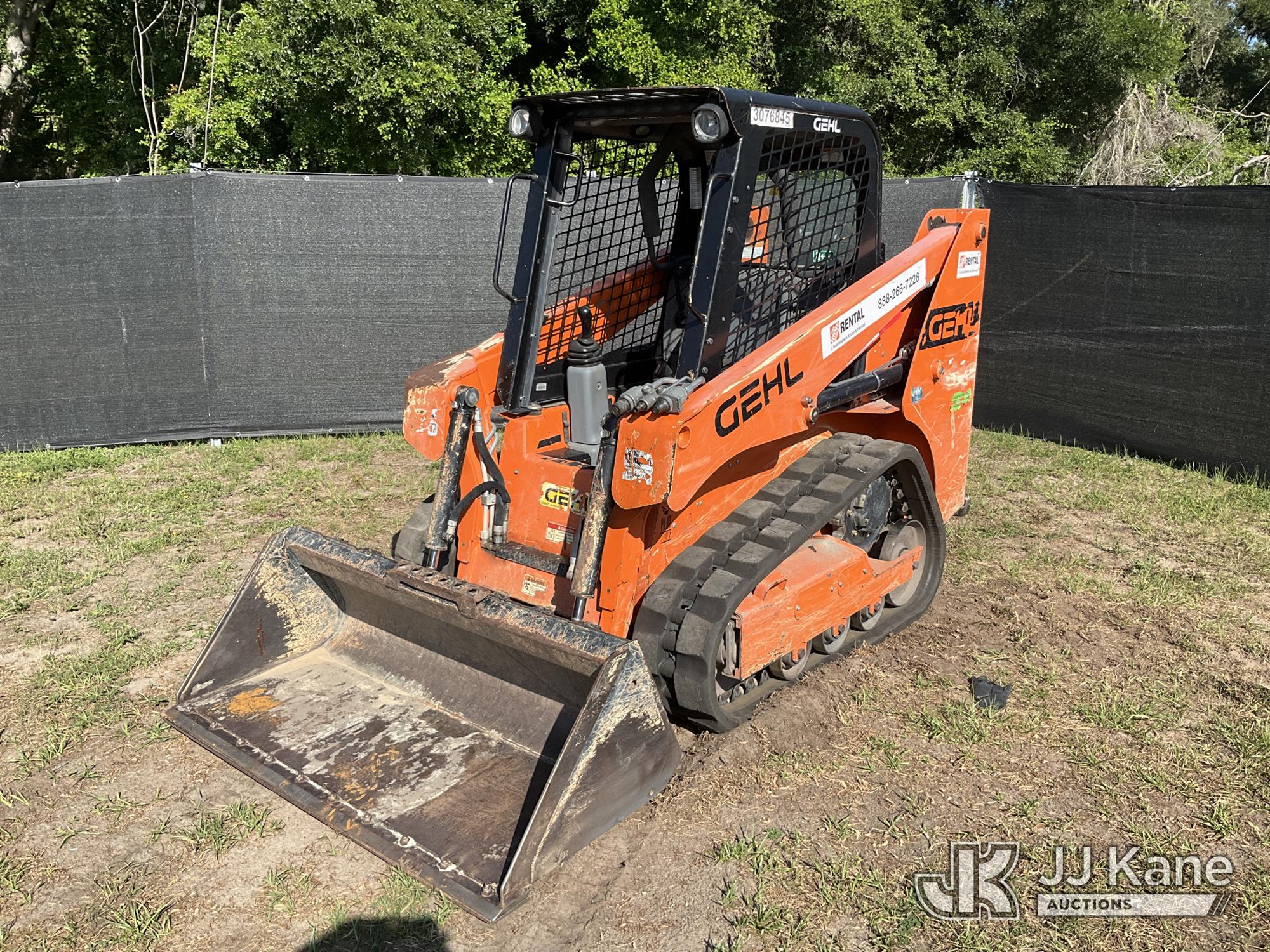 Photo of a 2021 Gehl RT135