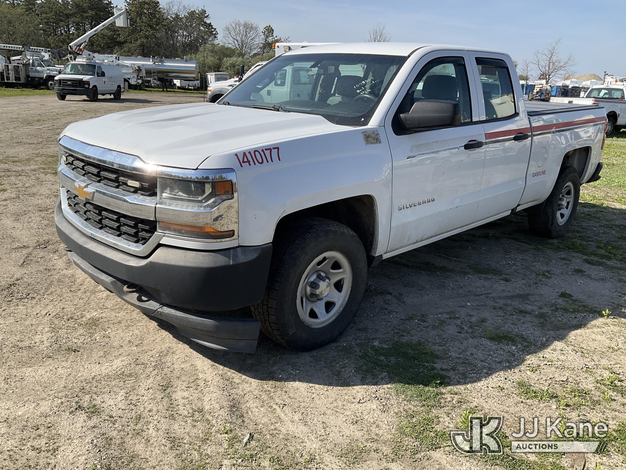 2018 Chevrolet Silverado 1500 4x4 Extended-Cab Pickup Truck
