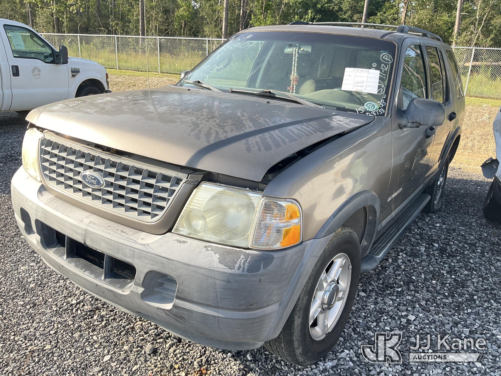 Photo of a 2004 Ford Explorer