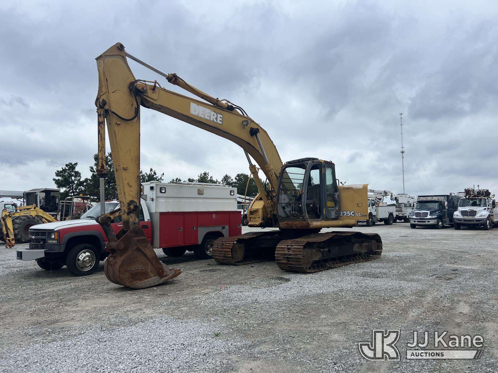 Photo of a 2003 John Deere 225C LCRTS