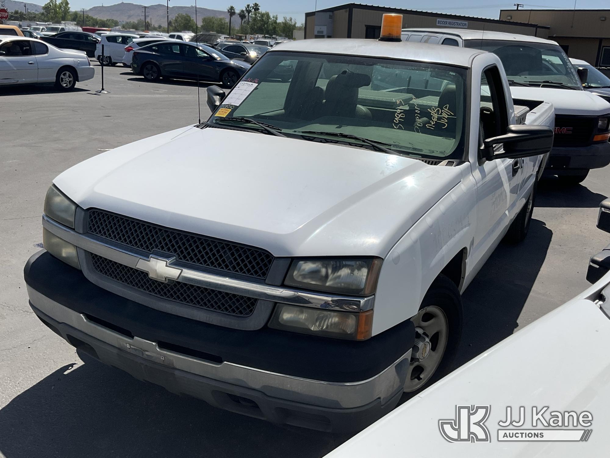 Photo of a 2004 Chevrolet Silverado 1500