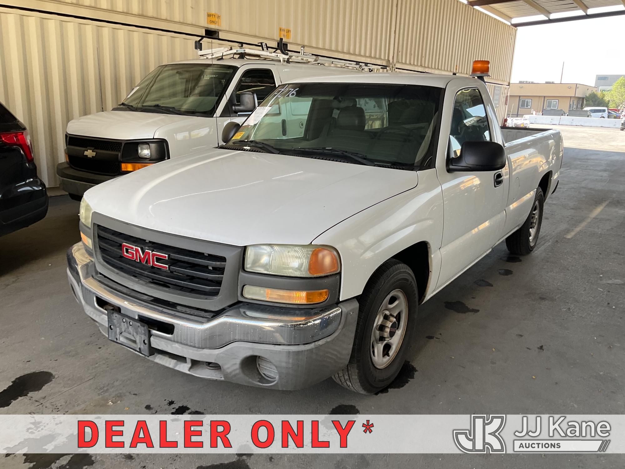Photo of a 2003 GMC Sierra 1500