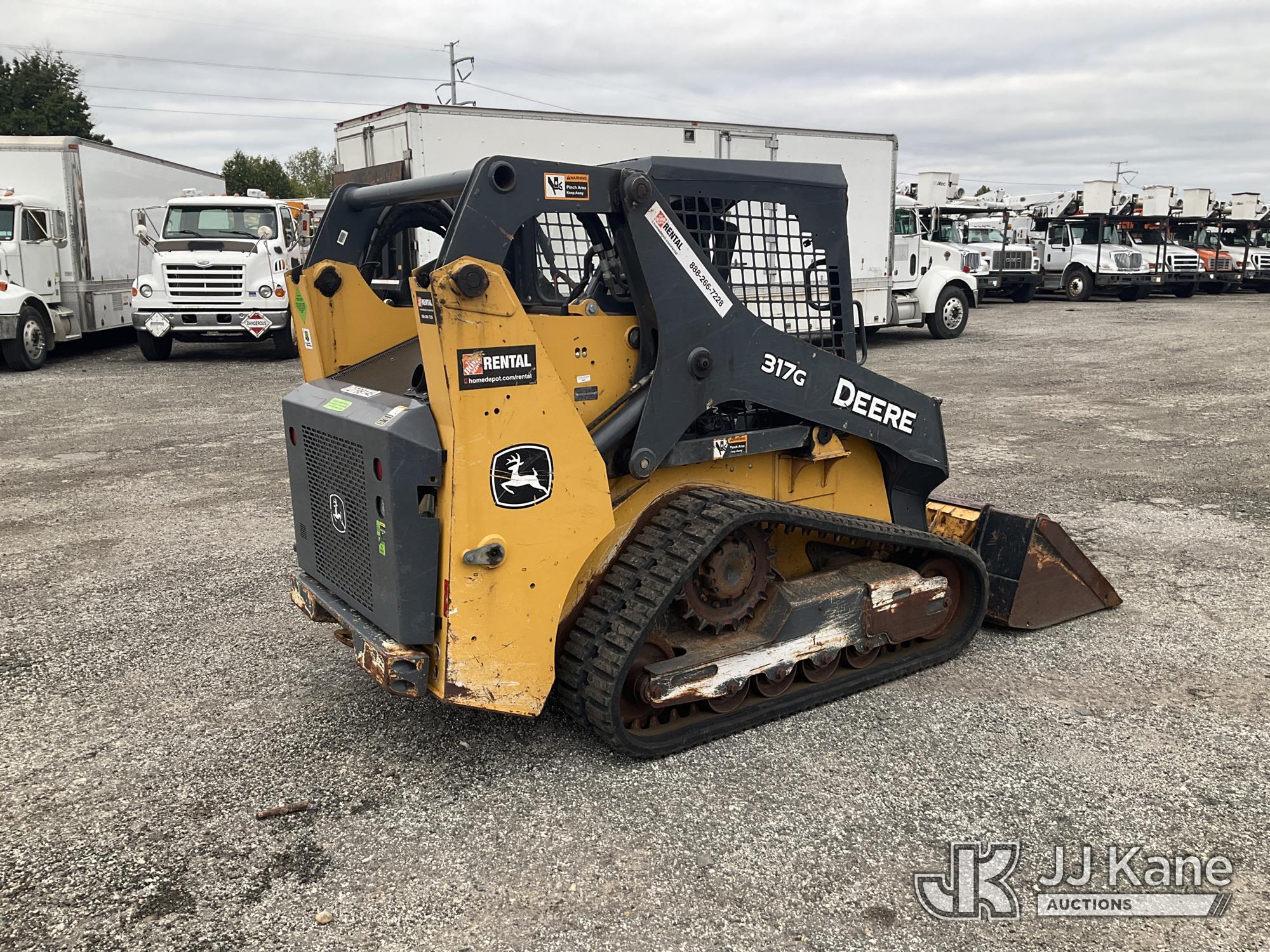 2019 John Deere 317G