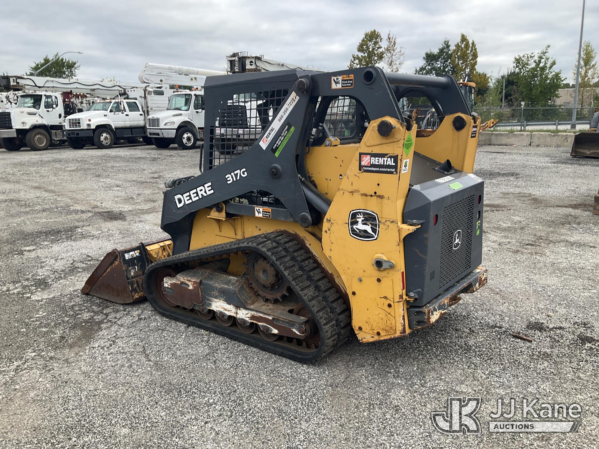 2019 John Deere 317G
