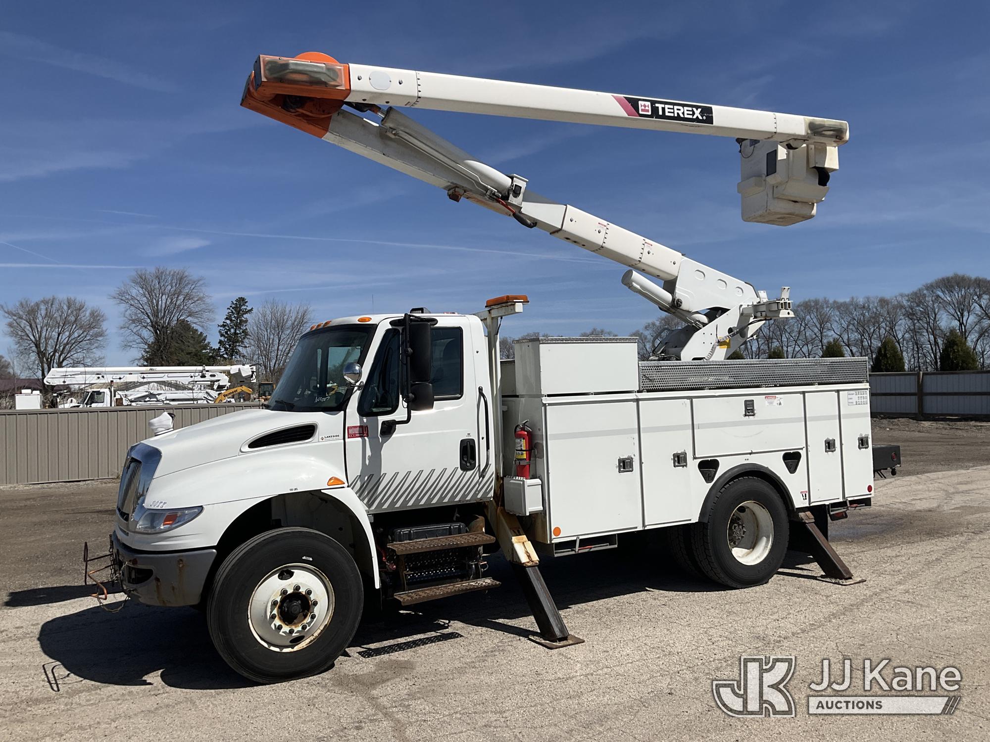 Photo of a 2015 International 4300