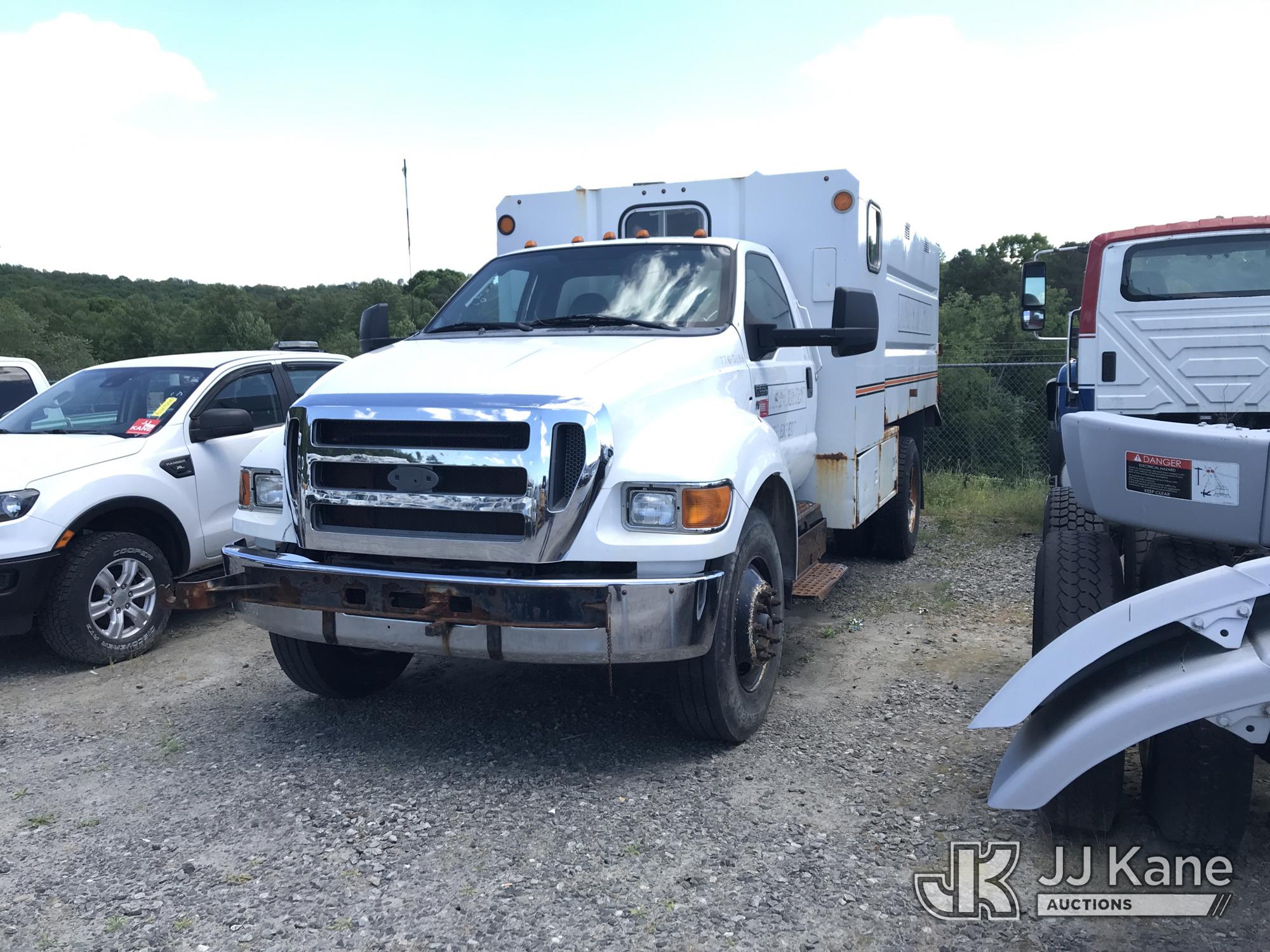 Photo of a 2013 Ford F-650