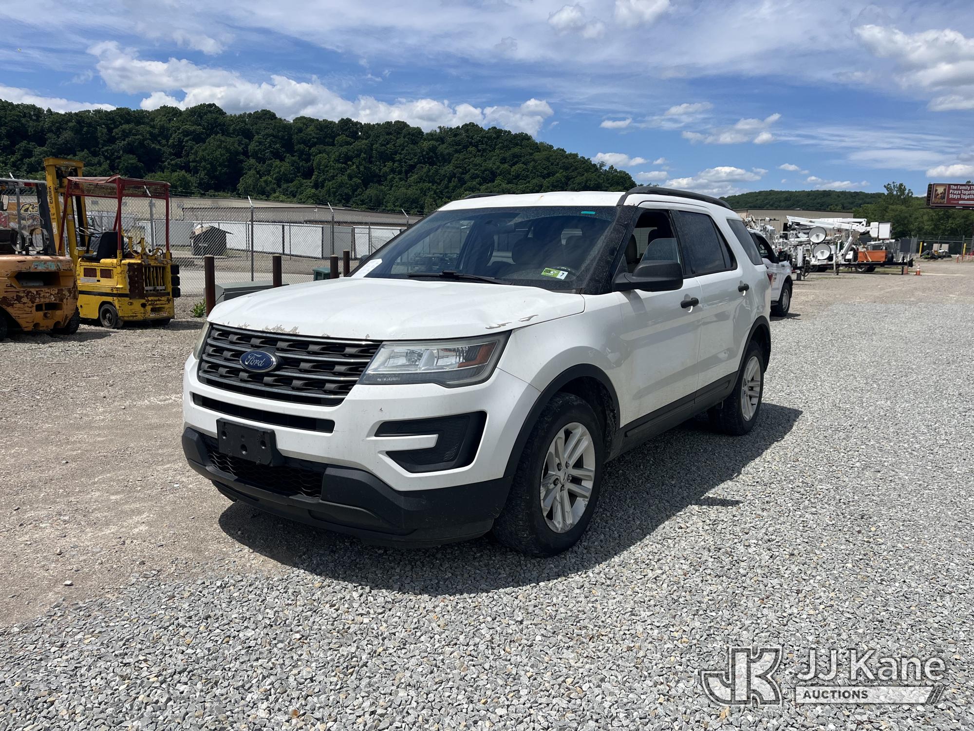 Photo of a 2016 Ford Explorer 4x4