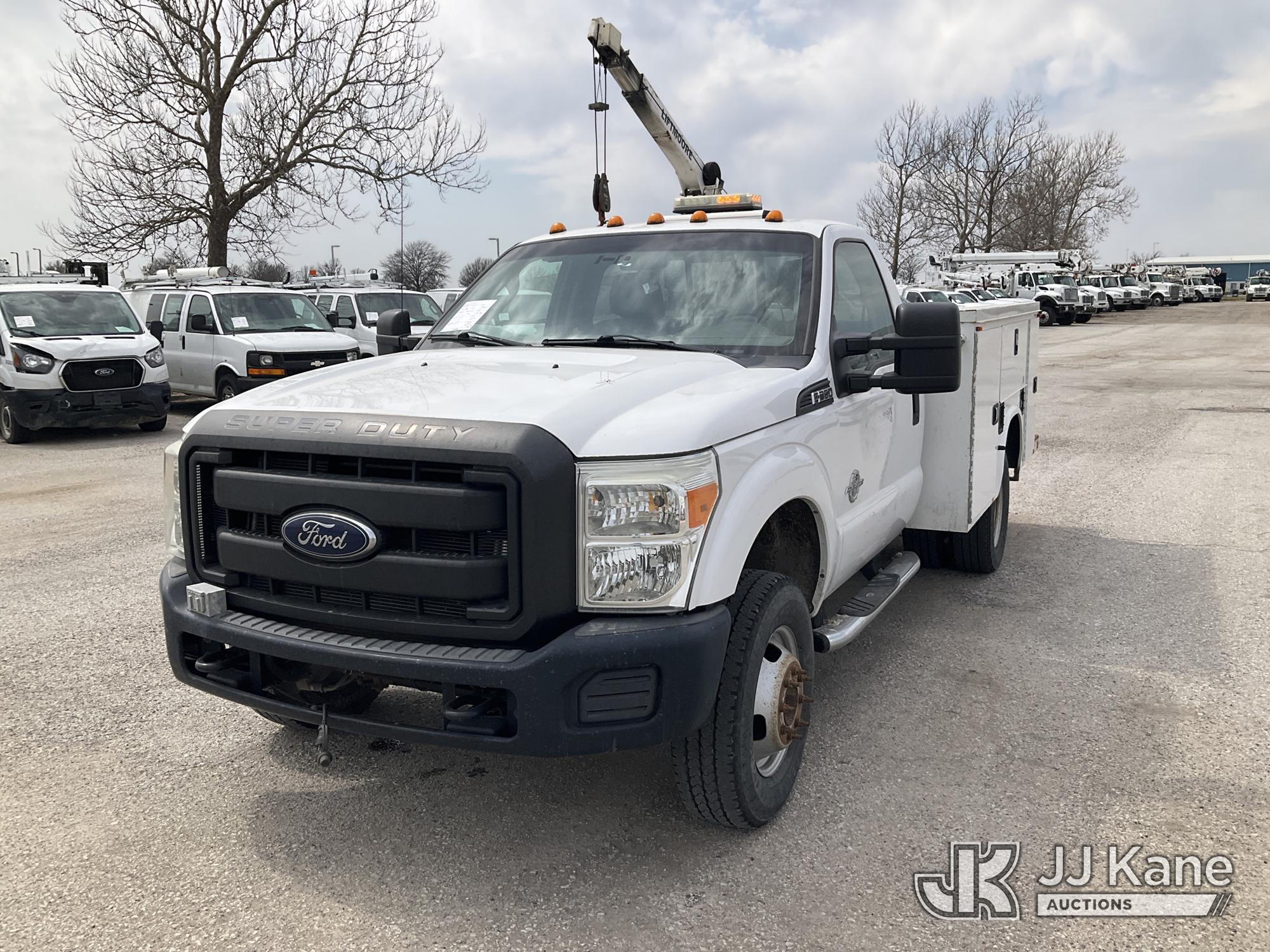 Photo of a 2015 Ford F-350 SD