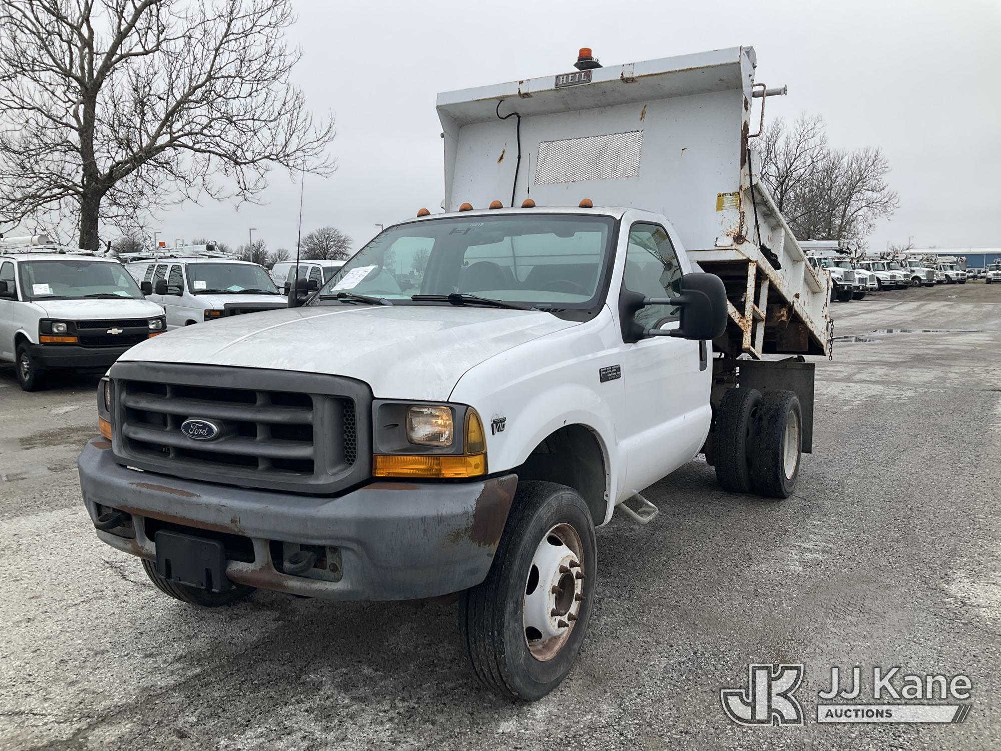 Photo of a 2000 Ford F550