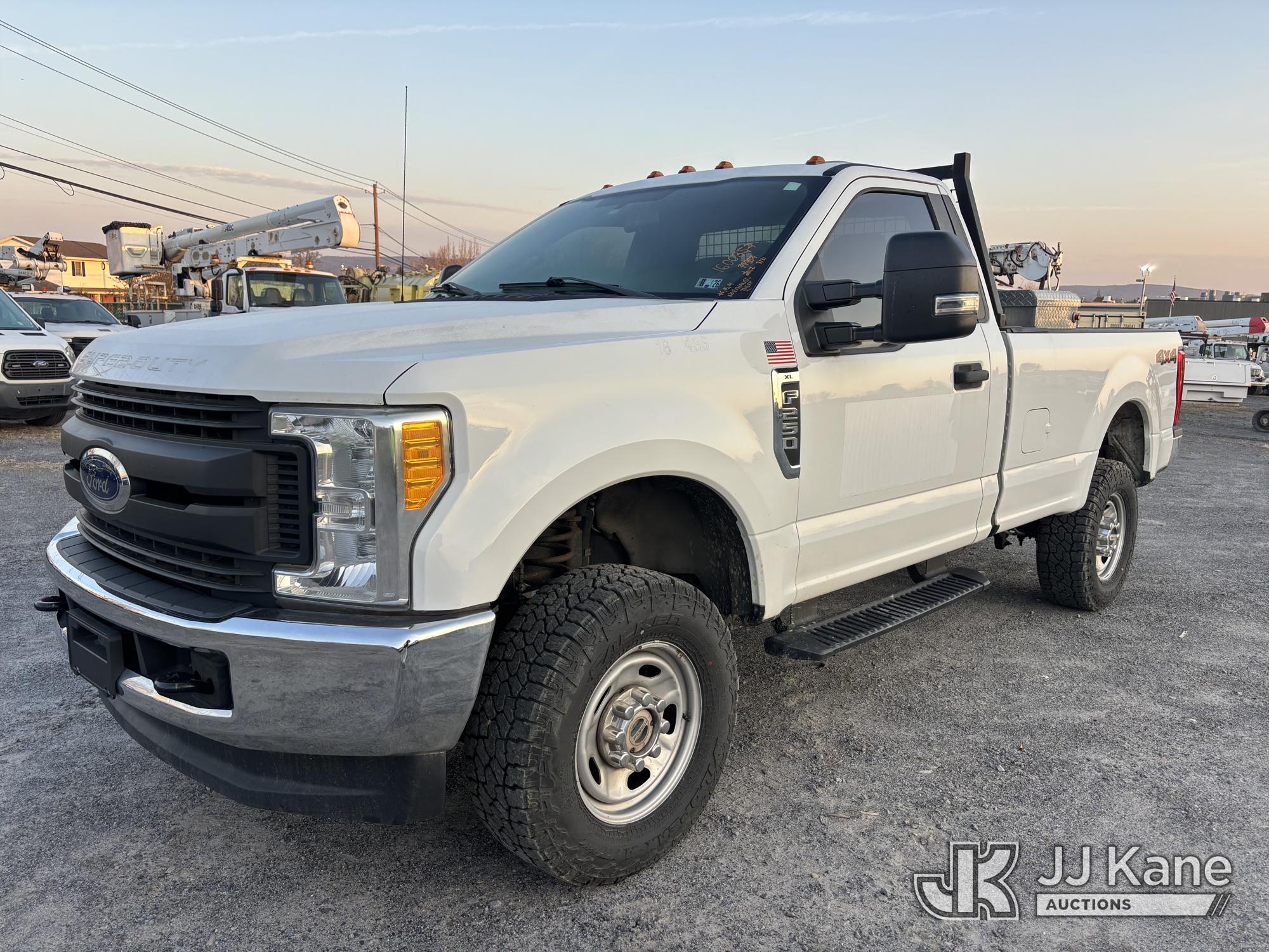 Photo of a 2017 Ford F-250 SD