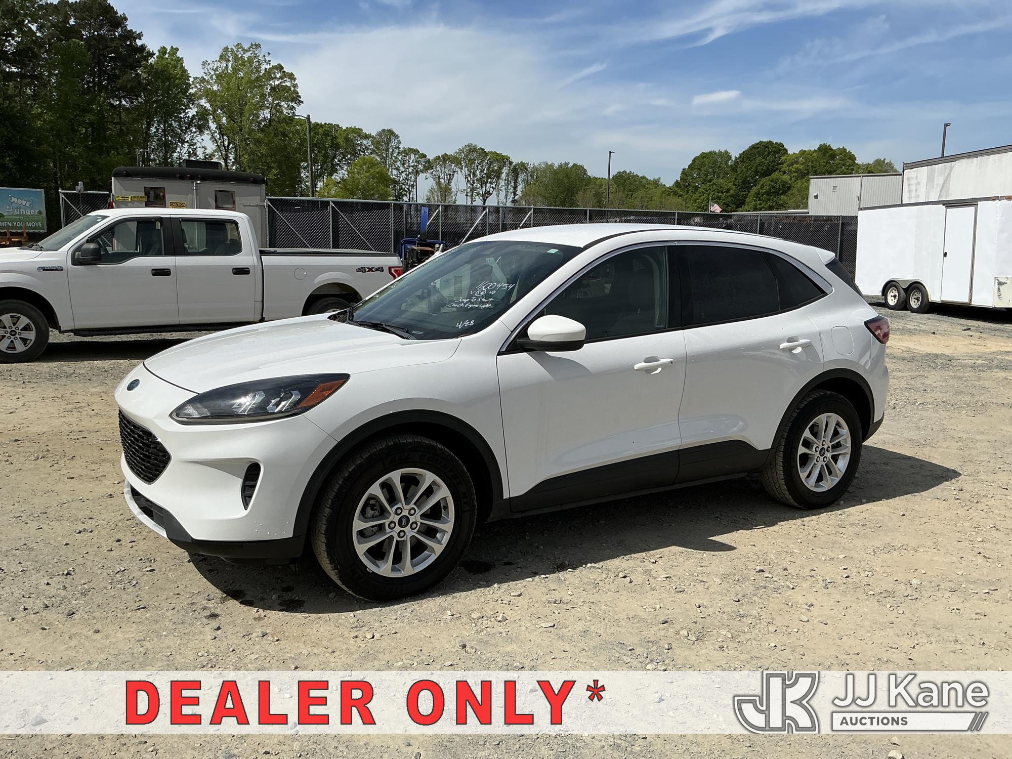 Photo of a 2020 Ford Escape AWD