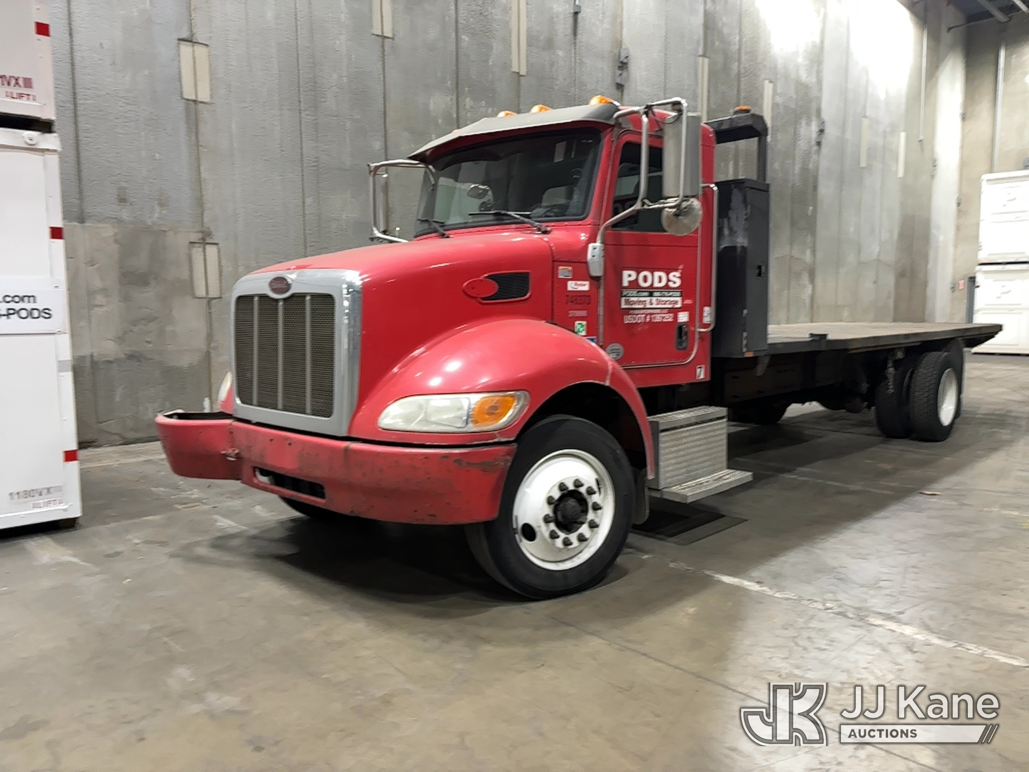 Photo of a 2017 Peterbilt 337