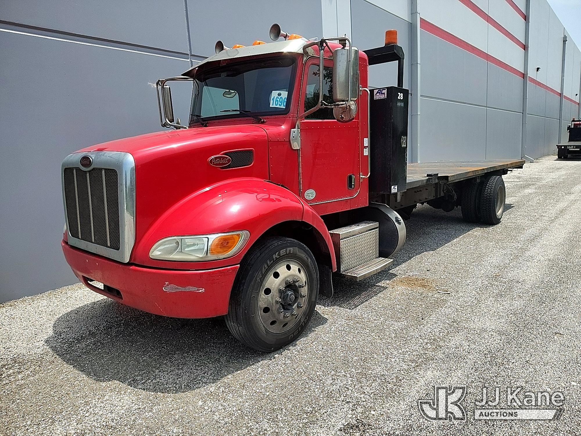 Photo of a 2018 Peterbilt 337