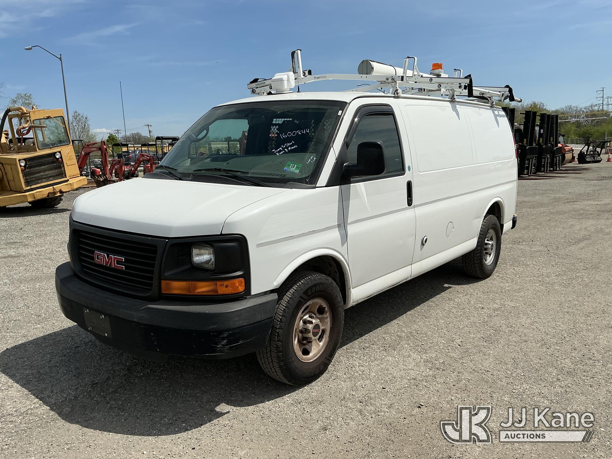 Photo of a 2015 GMC Savana G3500