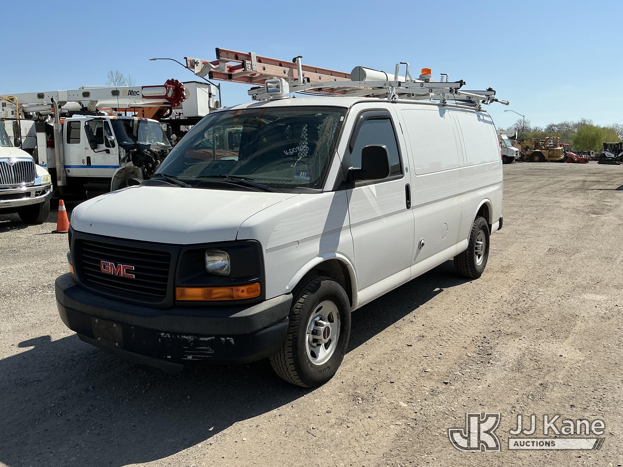 Photo of a 2015 GMC Savana G3500