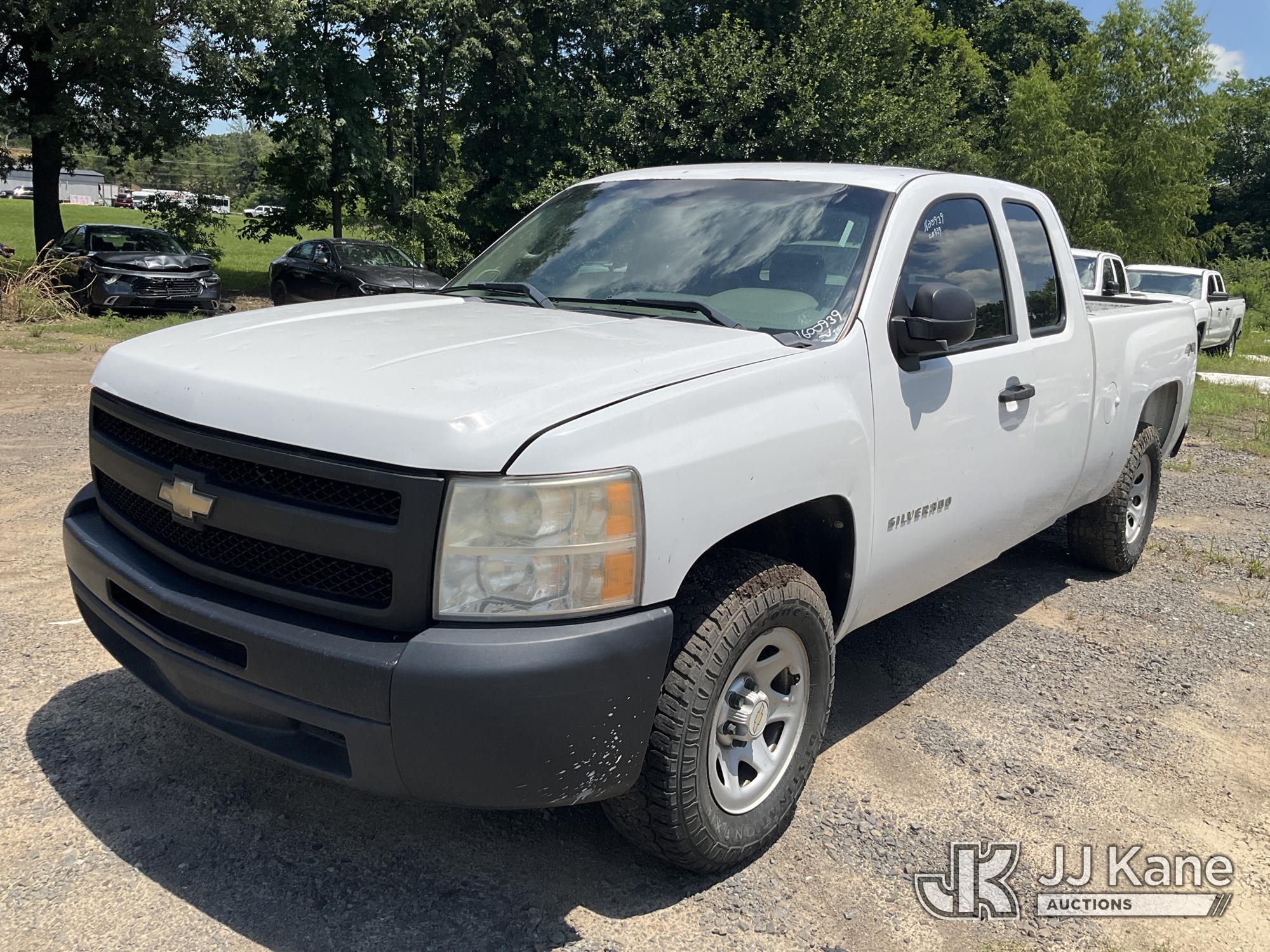 Photo of a 2011 Chevrolet Silverado 1500 4x4