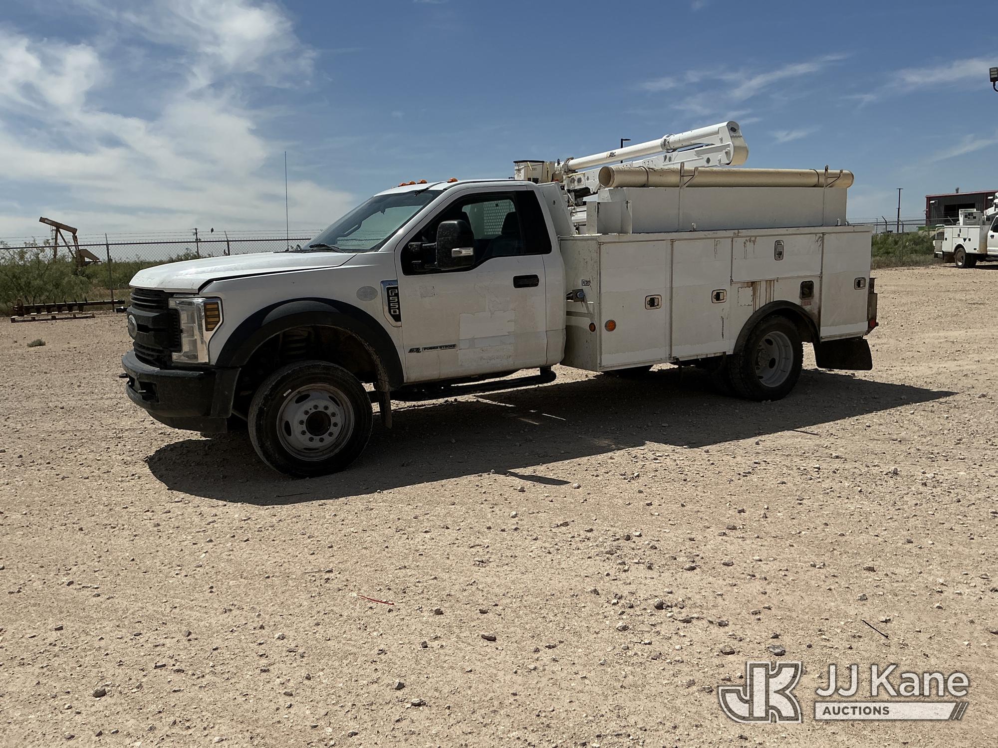 Photo of a 2019 Ford F-550