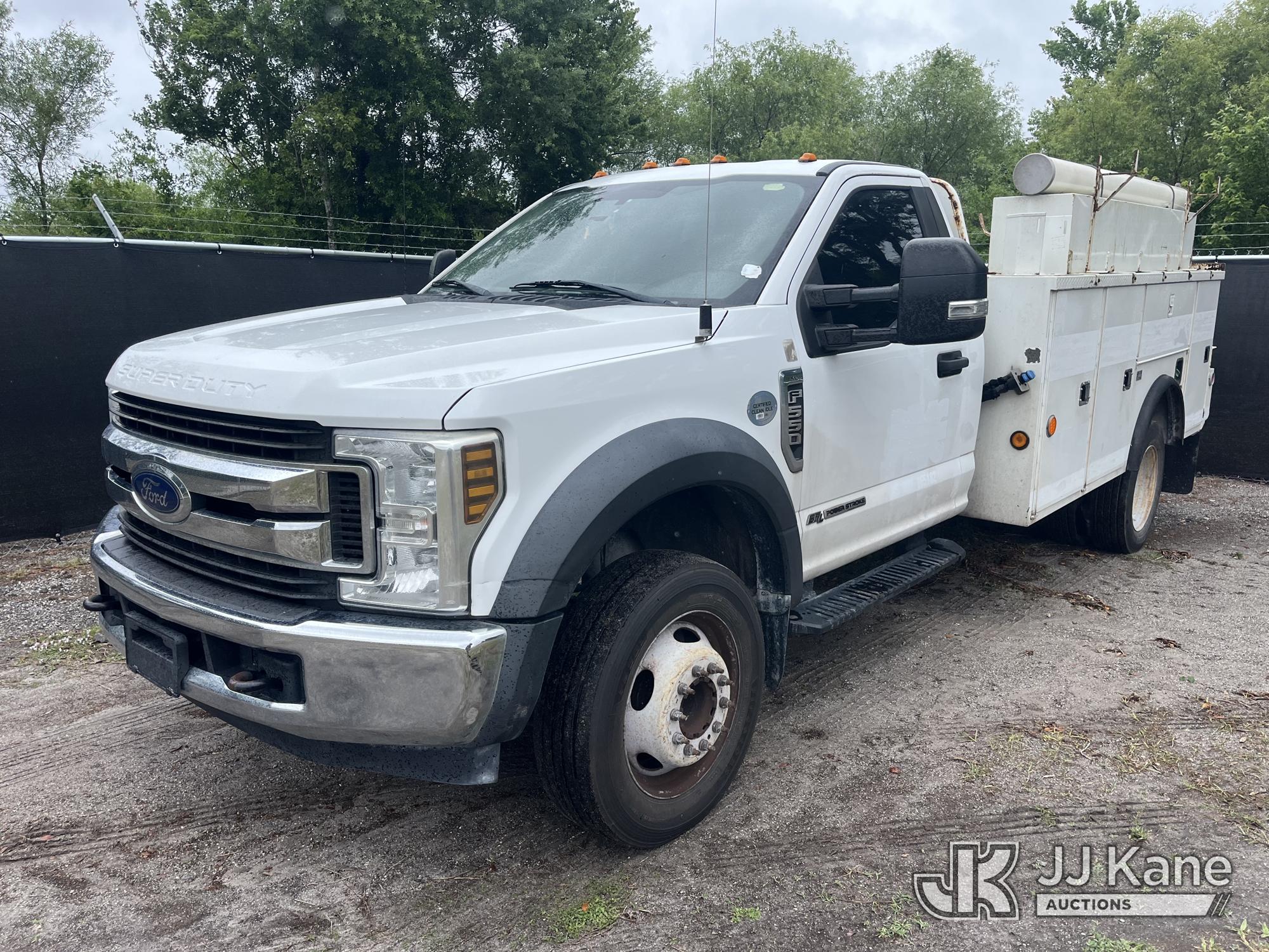 Photo of a 2019 Ford F550