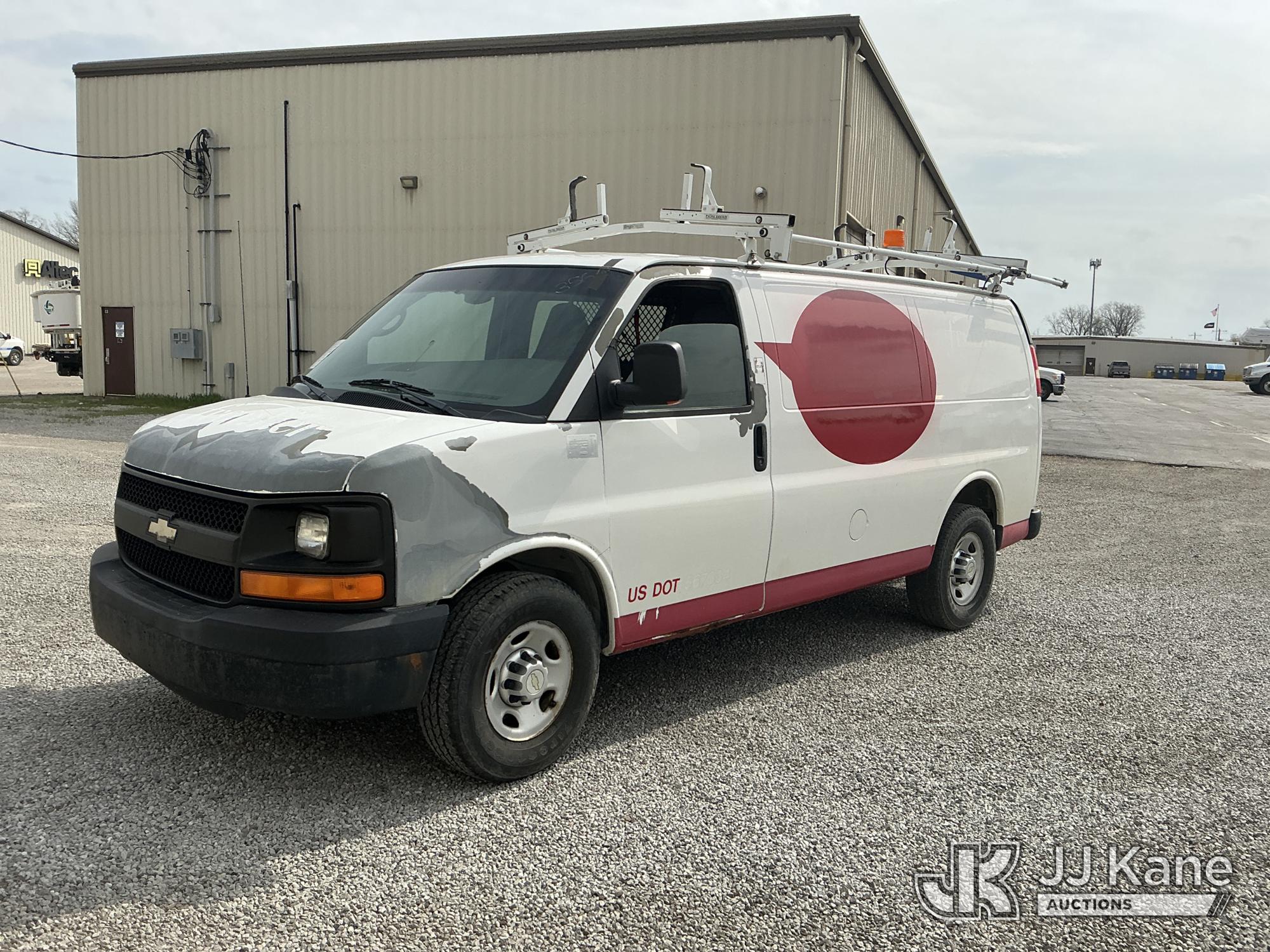 Photo of a 2011 Chevrolet Express G2500
