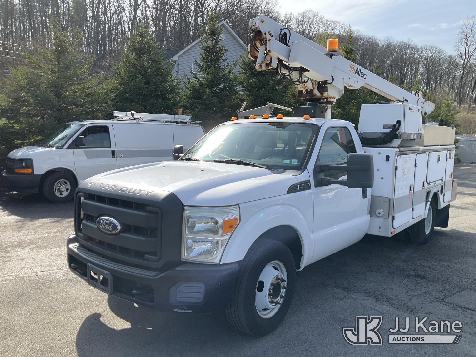 Photo of a 2012 Ford F350 2WD