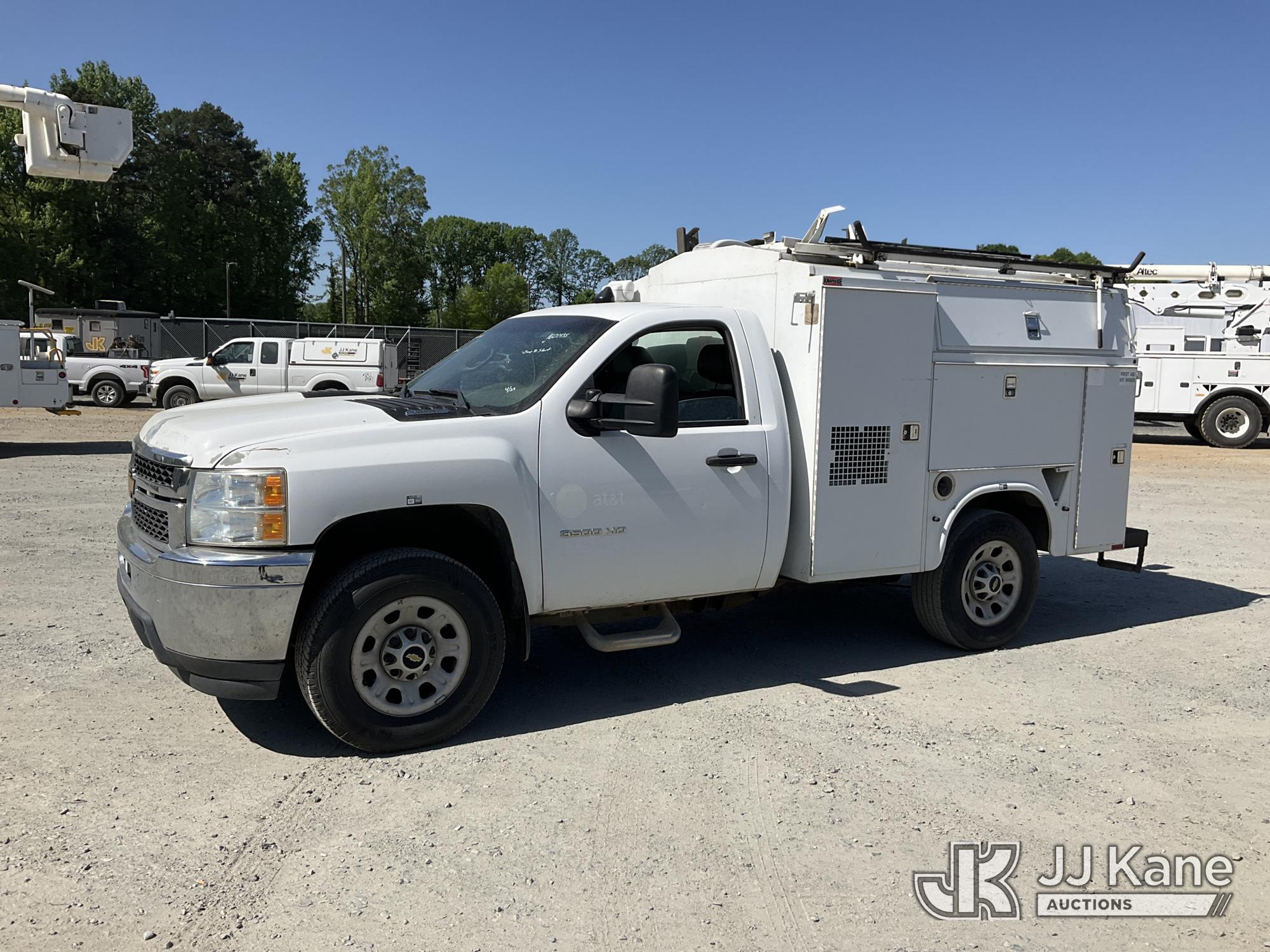 2014 Chevrolet Silverado 3500HD 4x4 Enclosed Service Truck