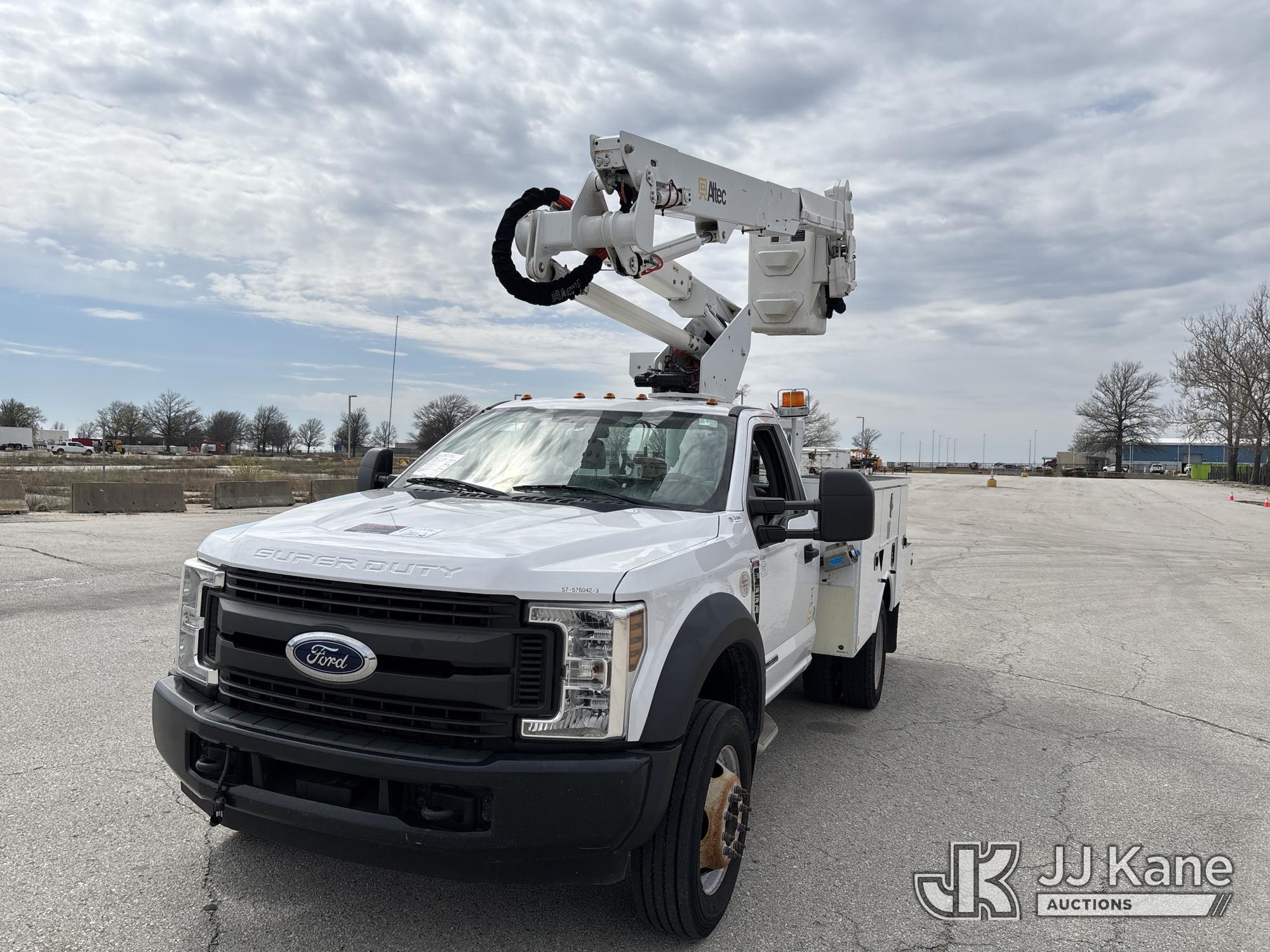 Photo of a 2019 Ford F550