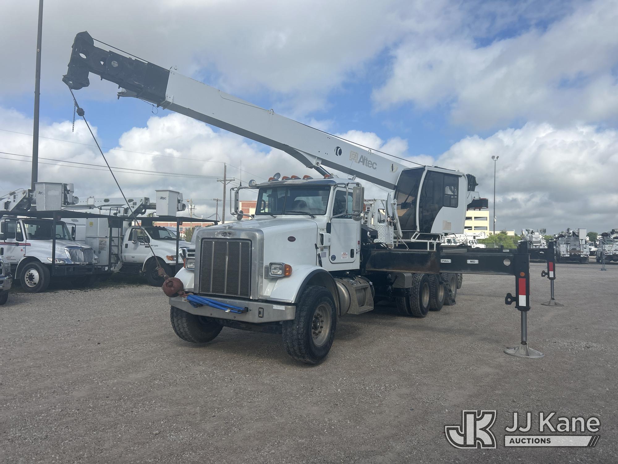 Photo of a 2015 Peterbilt 365