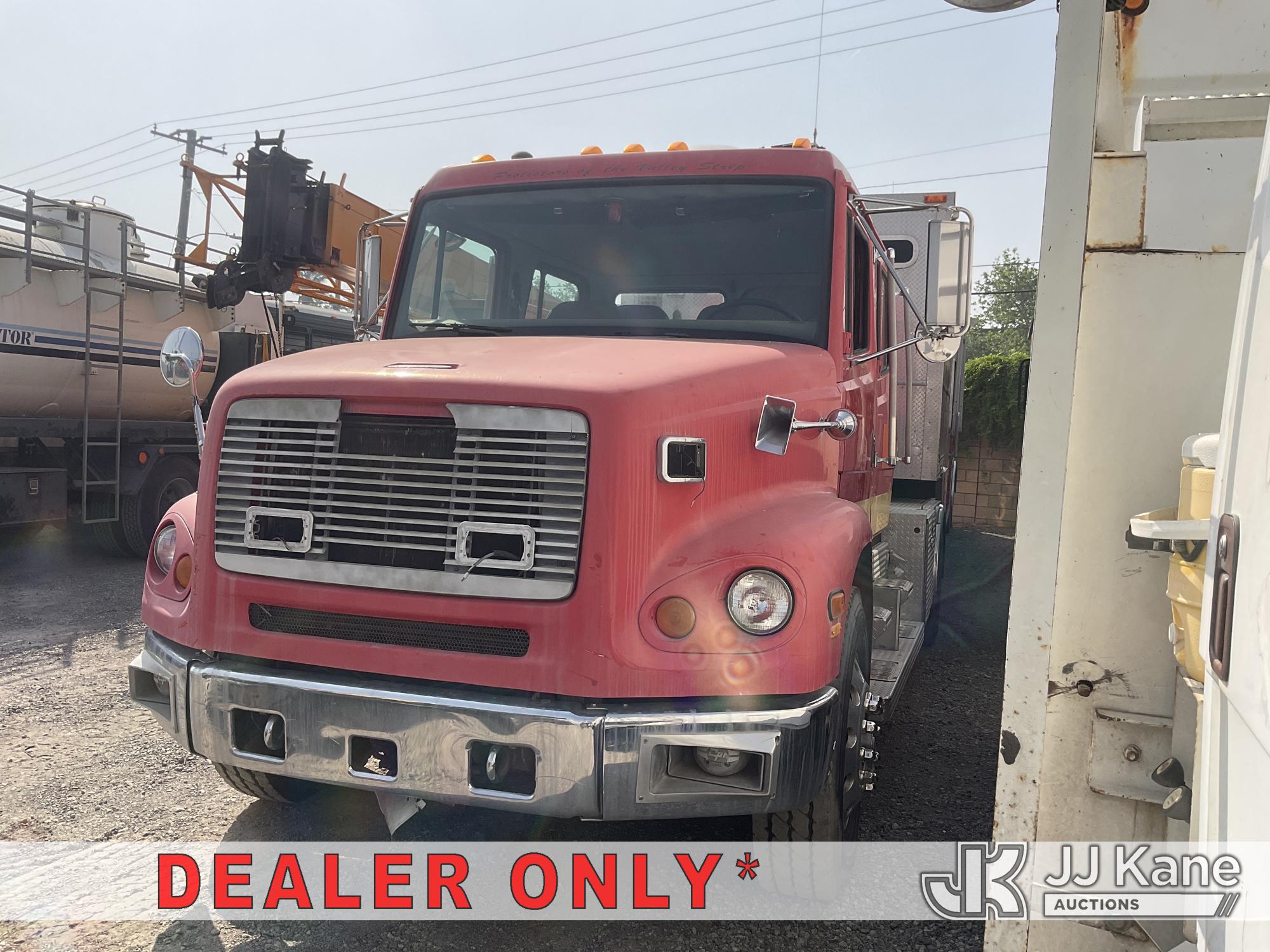 Photo of a 2001 Freightliner FL112