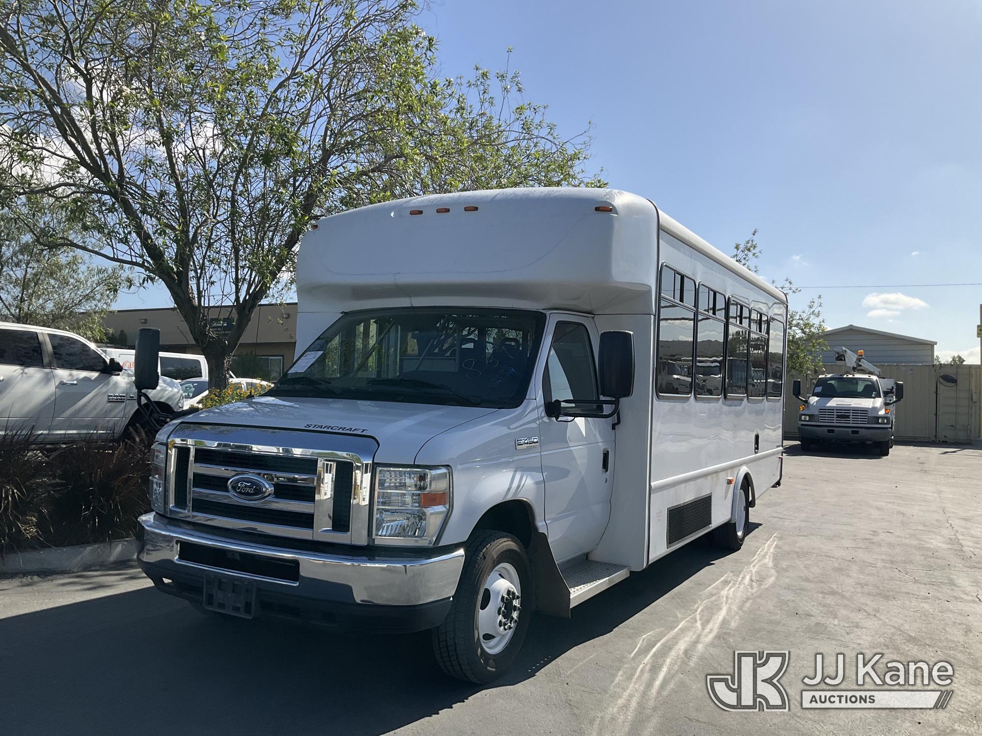 Photo of a 2016 Ford Econoline