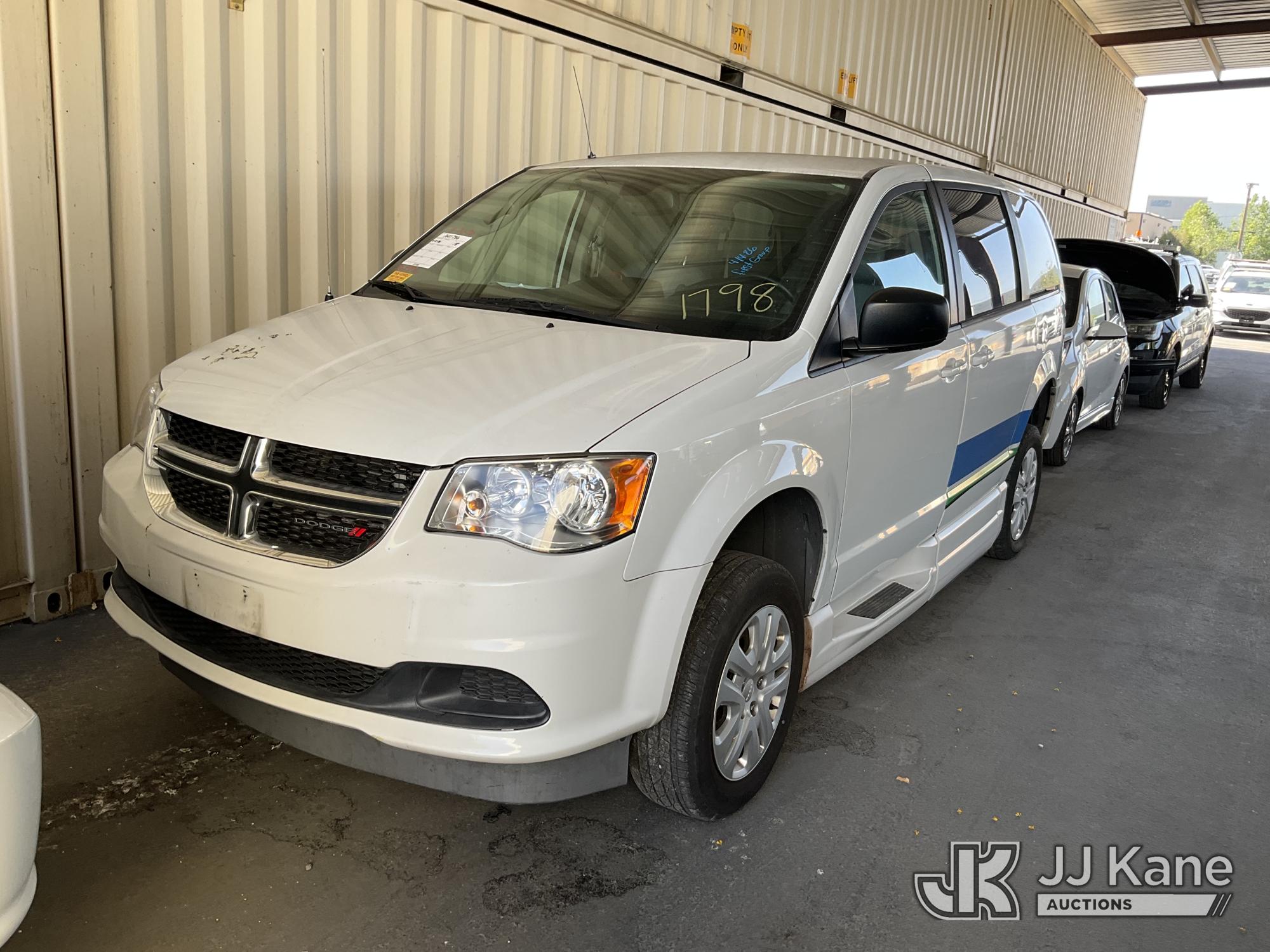 Photo of a 2018 Dodge Grand Caravan