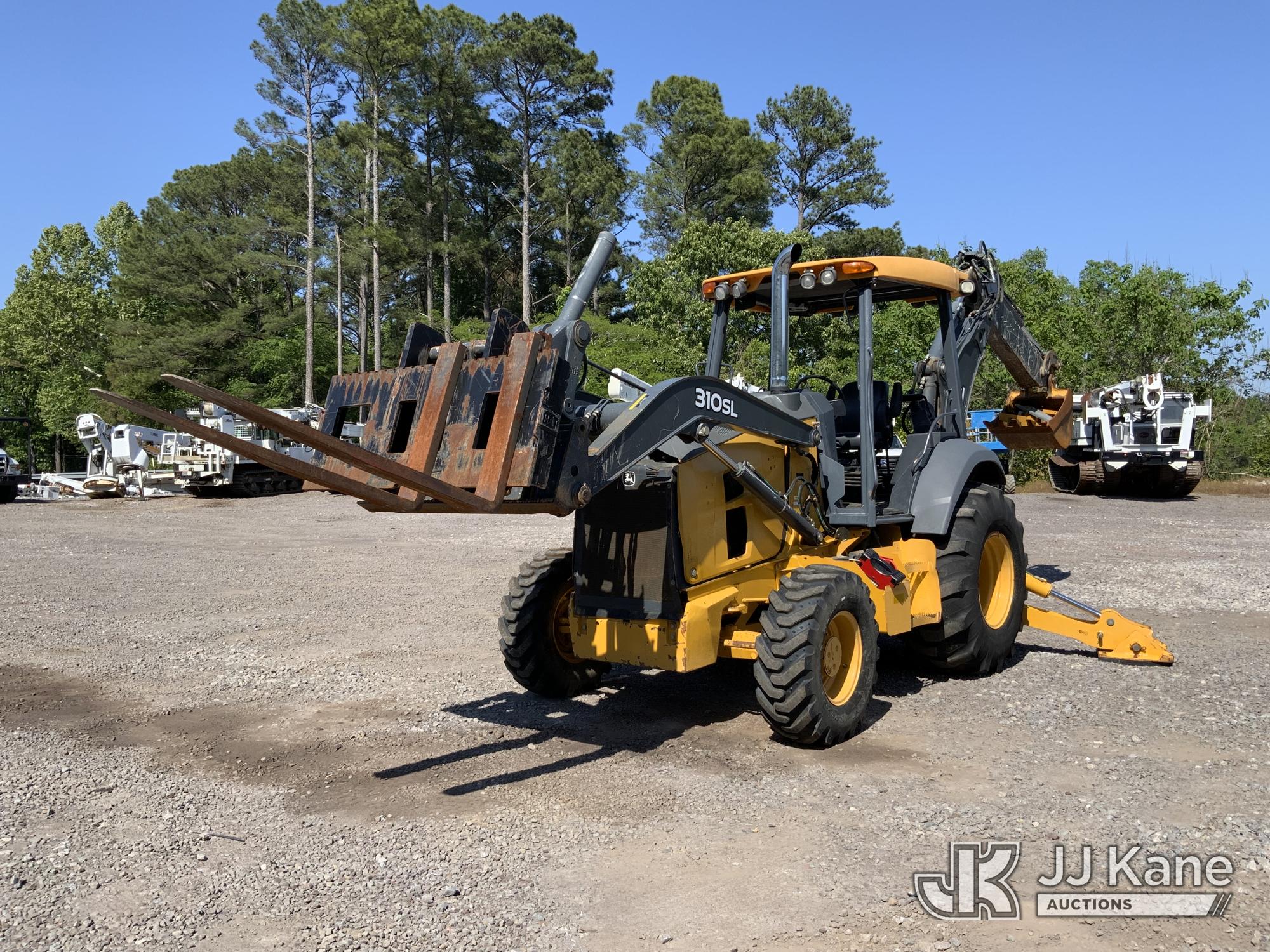Photo of a 2019 John Deere 310SL