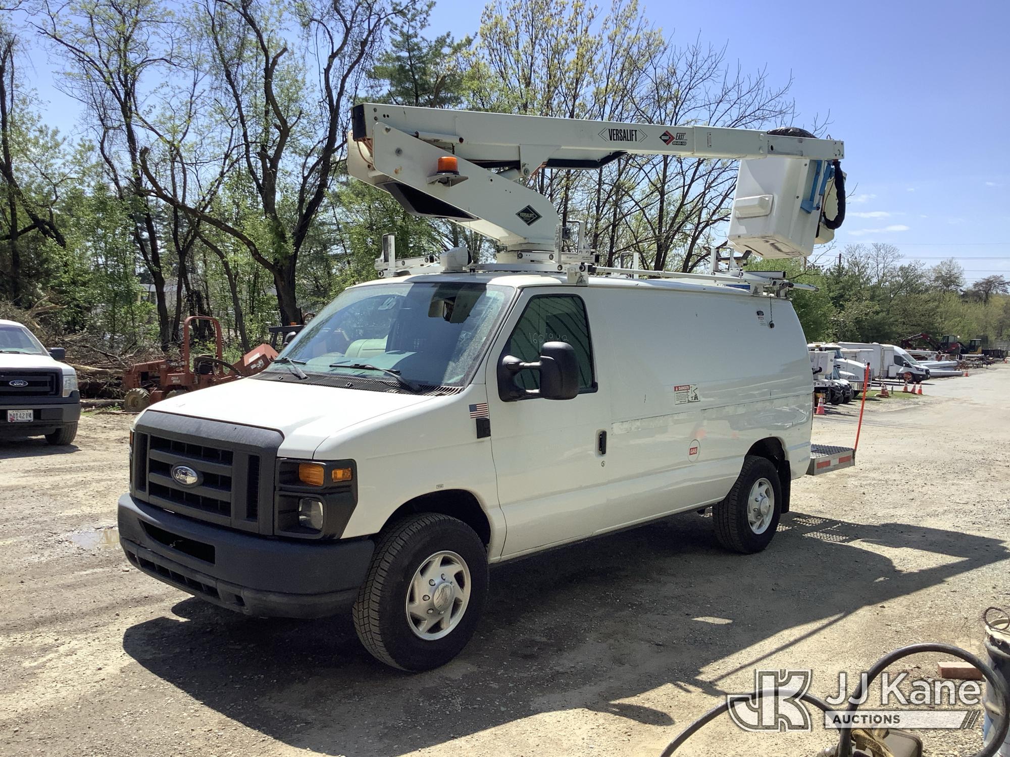 Versalift VANTEL29IH, Telescopic Insulated Bucket Van with 2014 Ford Econoline E-350 Super Duty Cargo Van