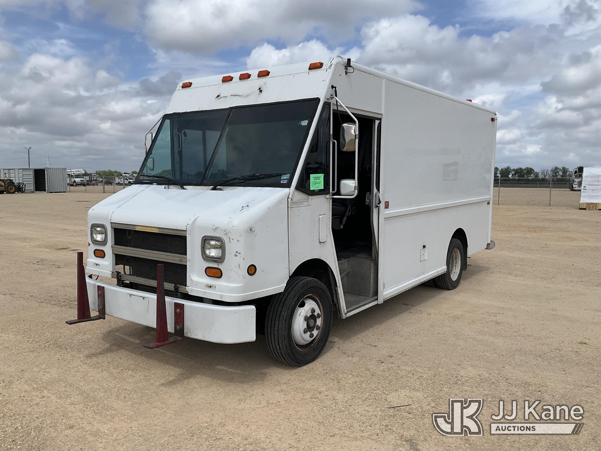Photo of a 2004 Freightliner MT45 Chassis