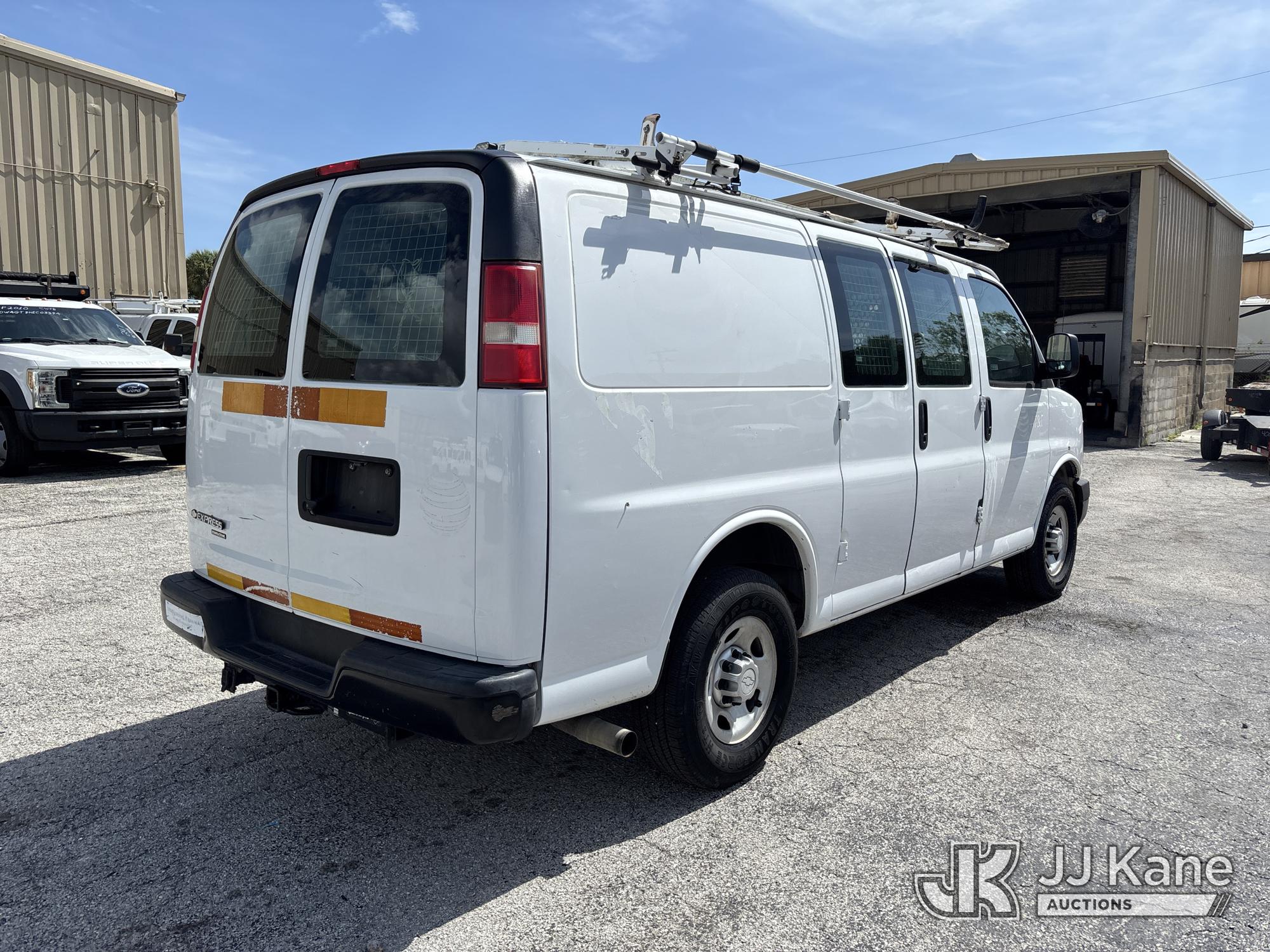 2015 Chevrolet EXPRESS 2500